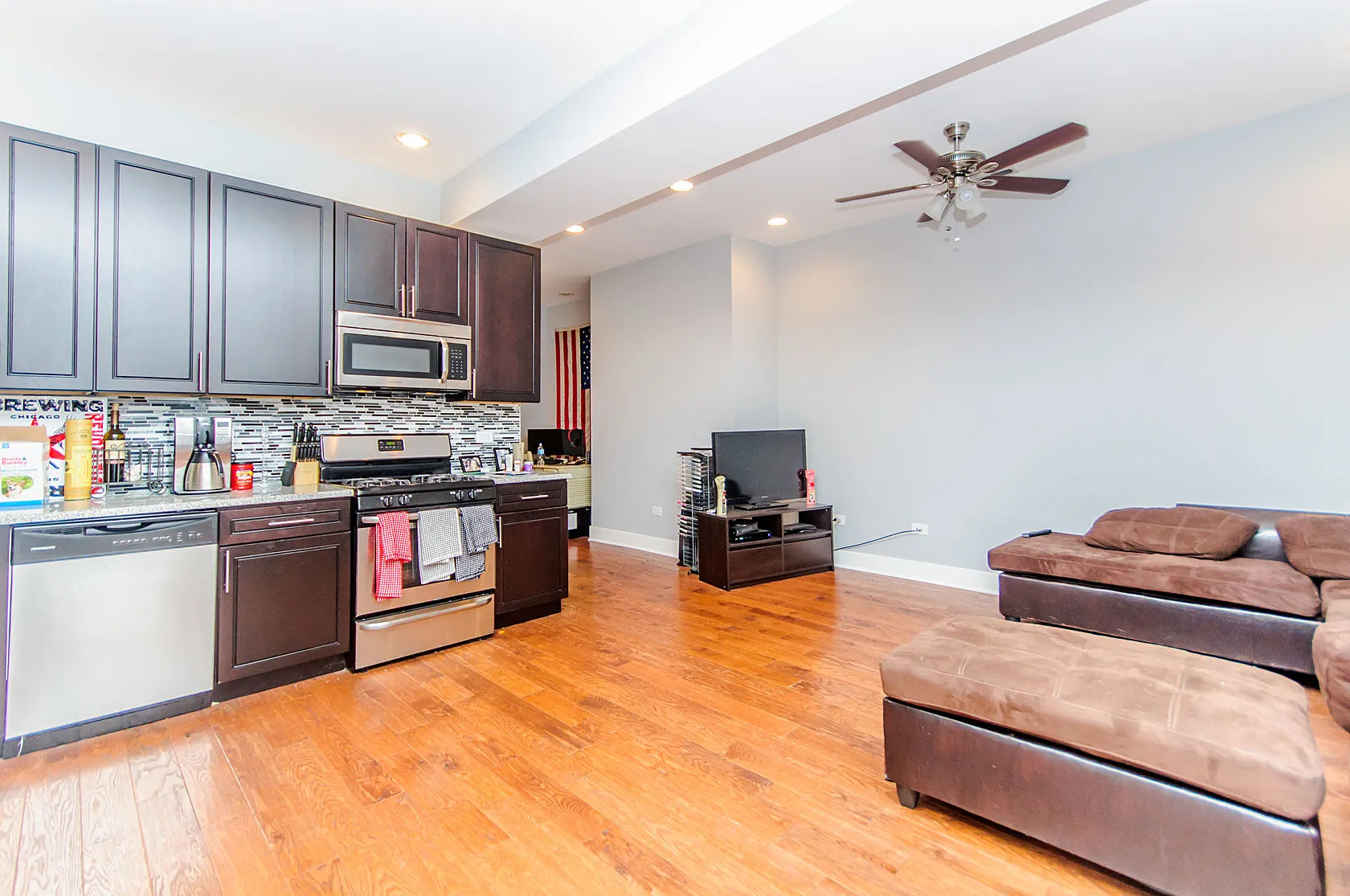 2342 W Augusta Blvd, ,  60622, USA 60622-unit#2R-Chicago-IL