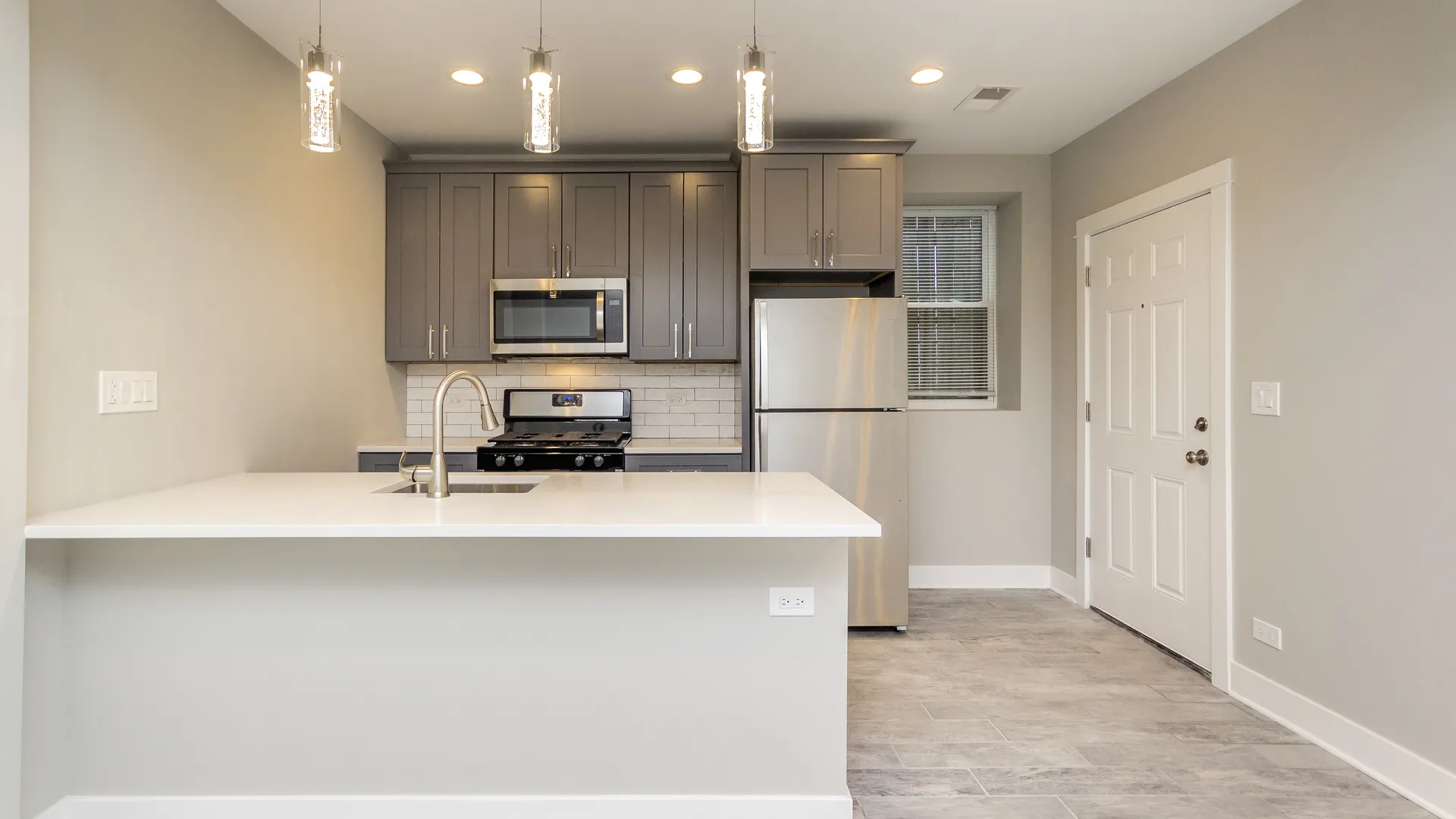 1055 N Wolcott Ave, , 60622, USA 60622-unit#GF-Chicago-IL