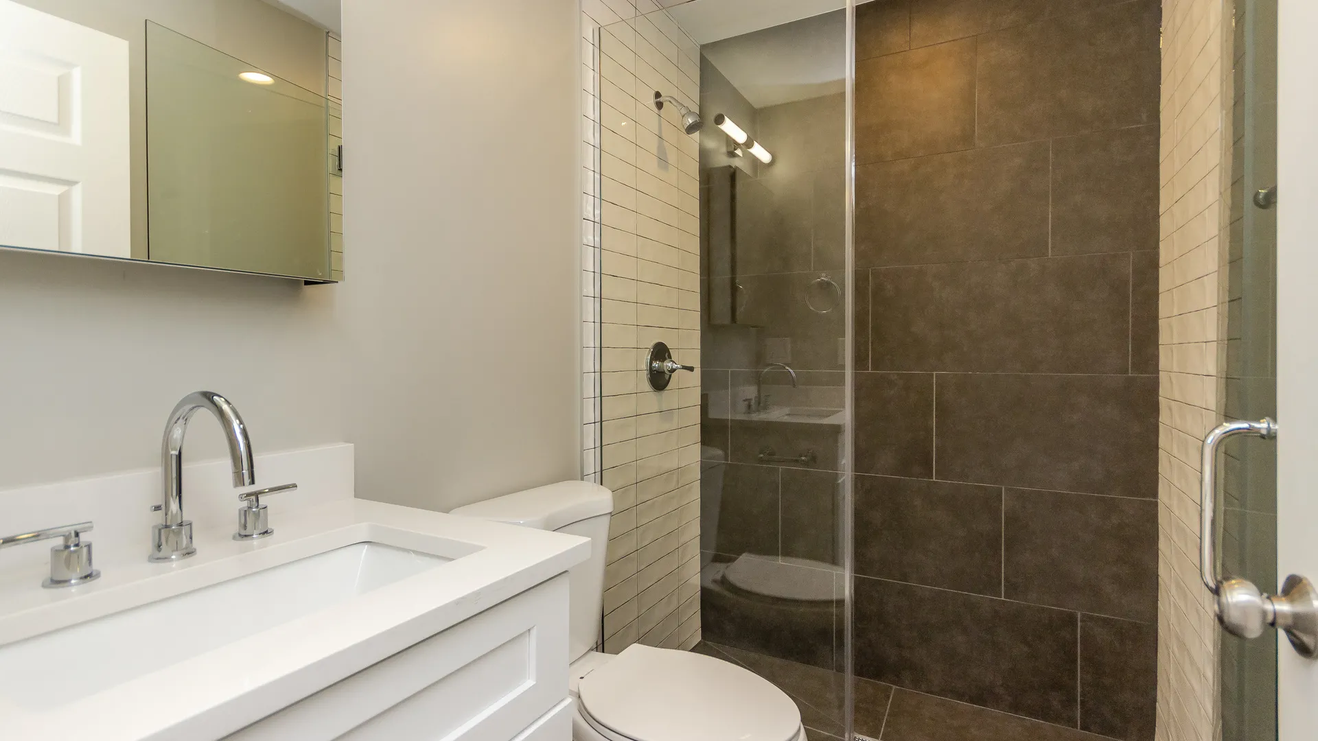 1055 N Wolcott Ave, , 60622, USA 60622-unit#GF-Chicago-IL