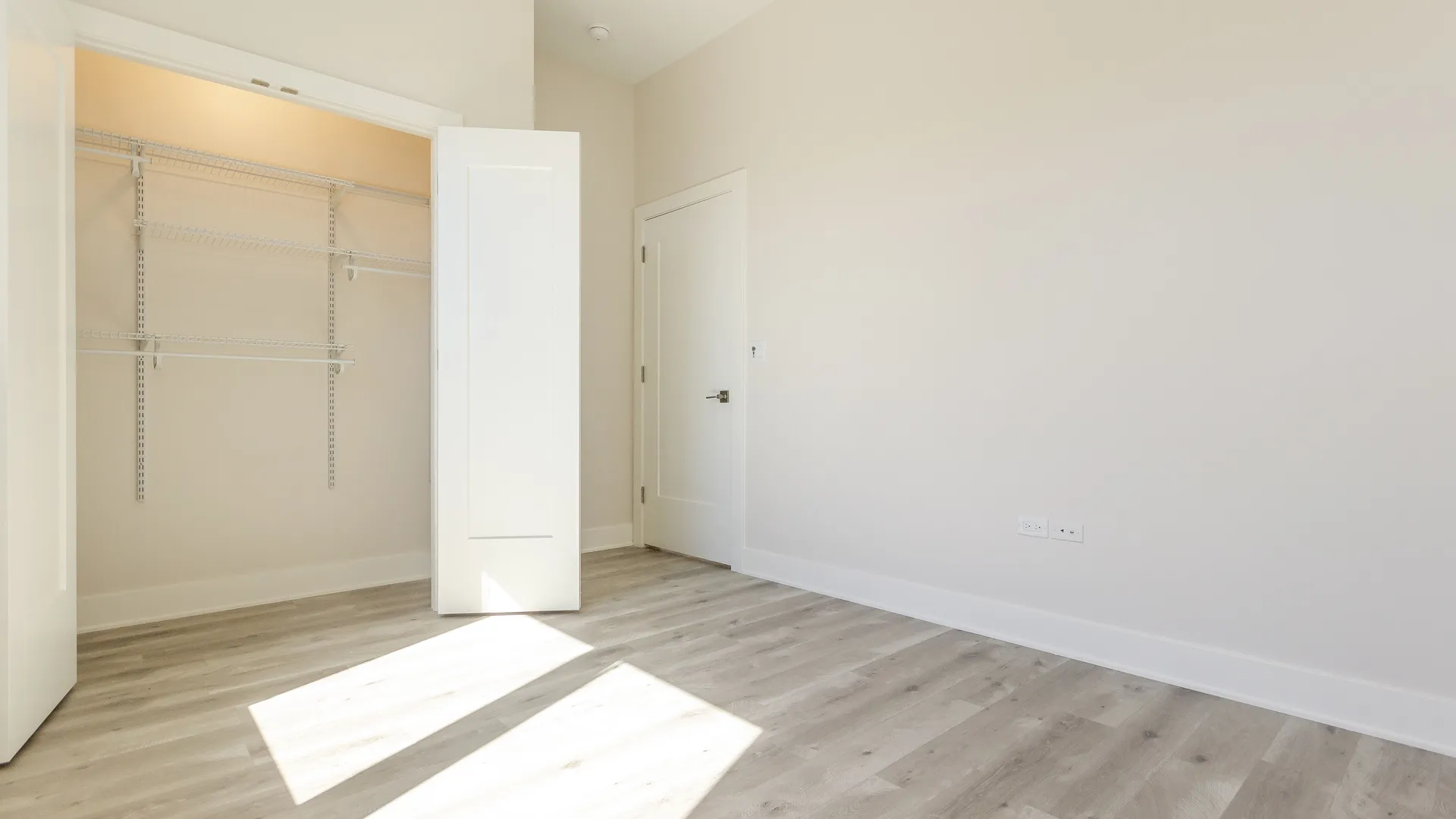 662 N Sangamon St, ,  60642, USA 60642-unit#202-Chicago-IL