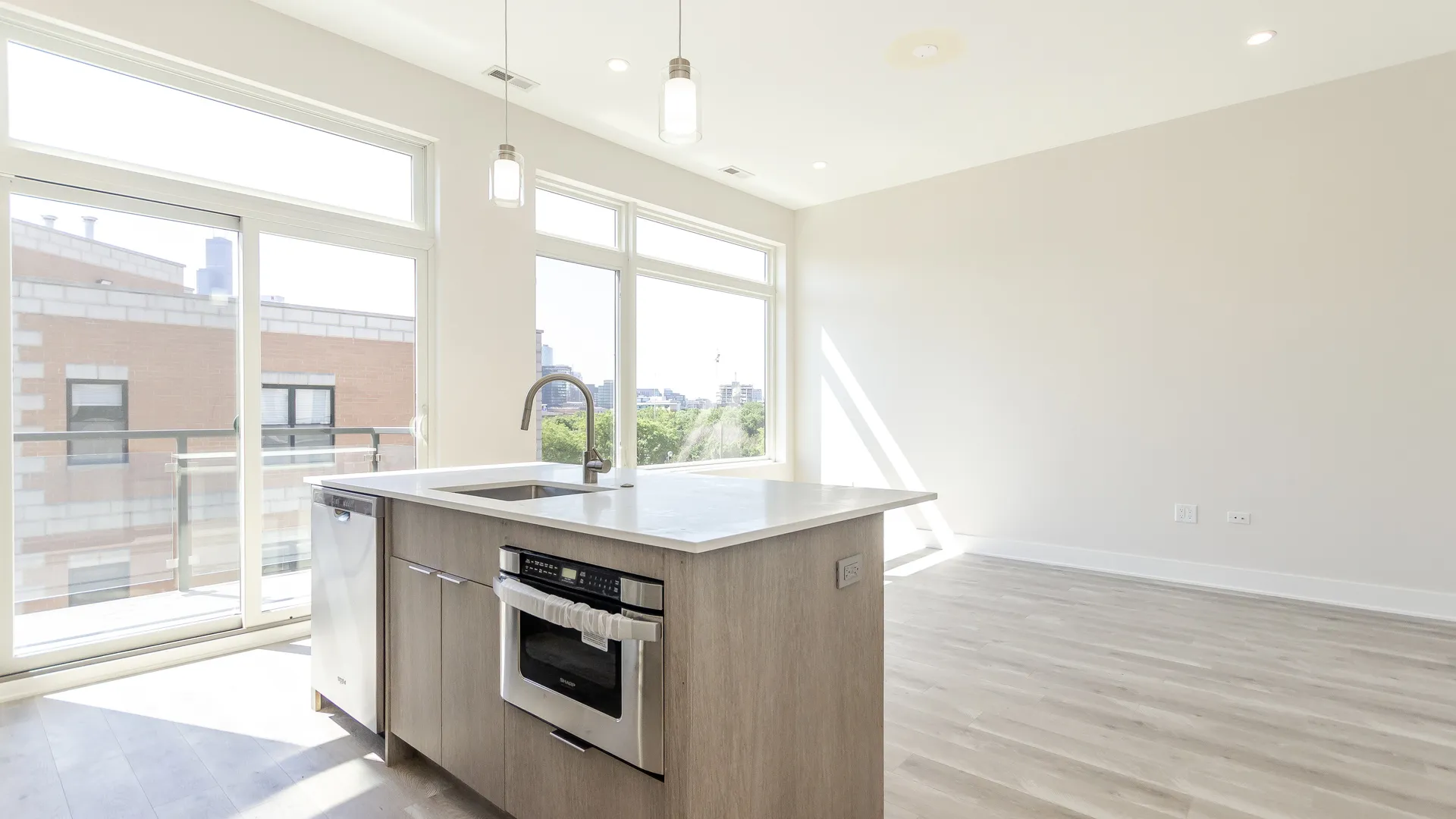 662 N Sangamon St, ,  60642, USA 60642-unit#202-Chicago-IL
