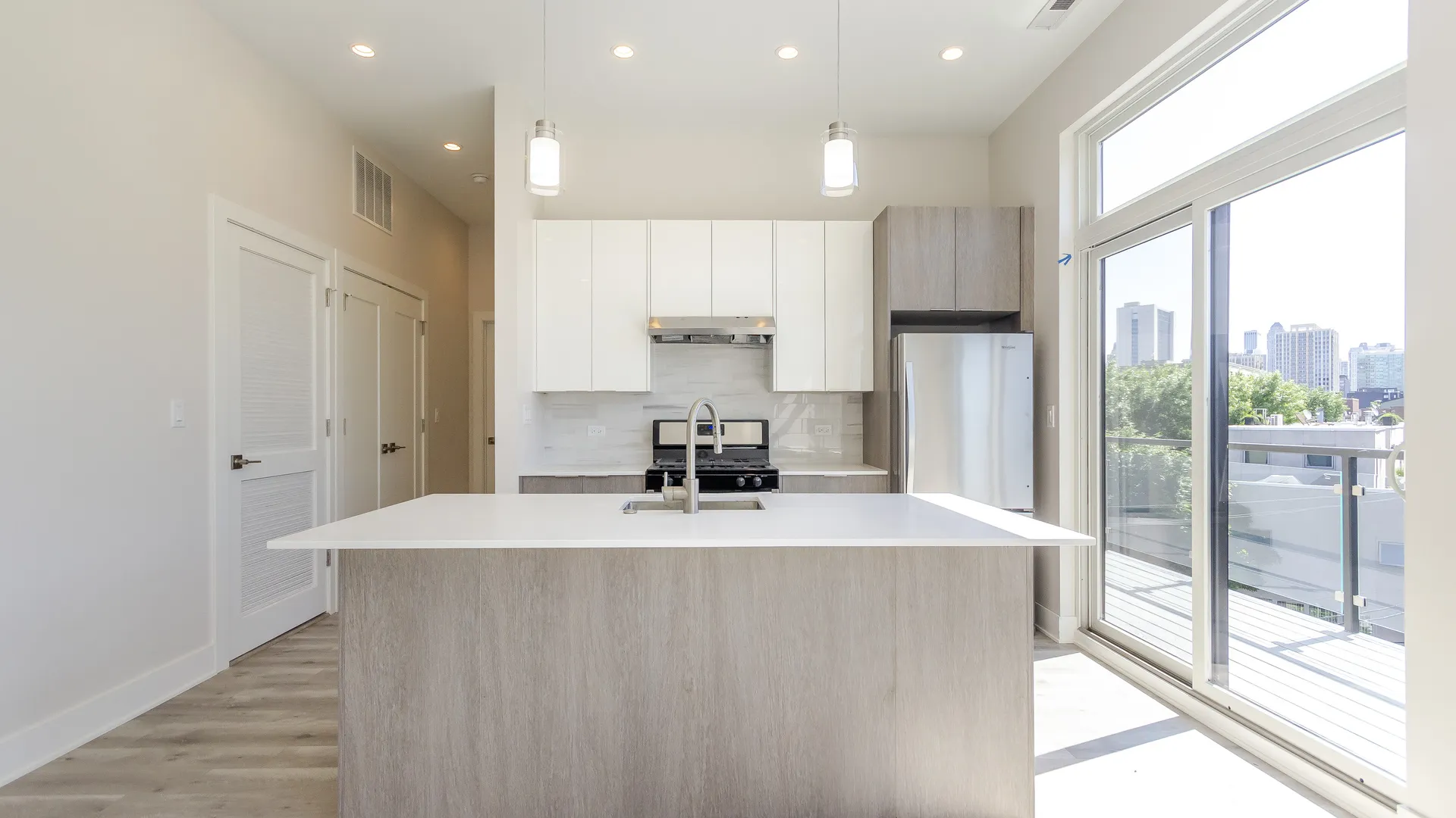 662 N Sangamon St, ,  60642, USA 60642-unit#202-Chicago-IL