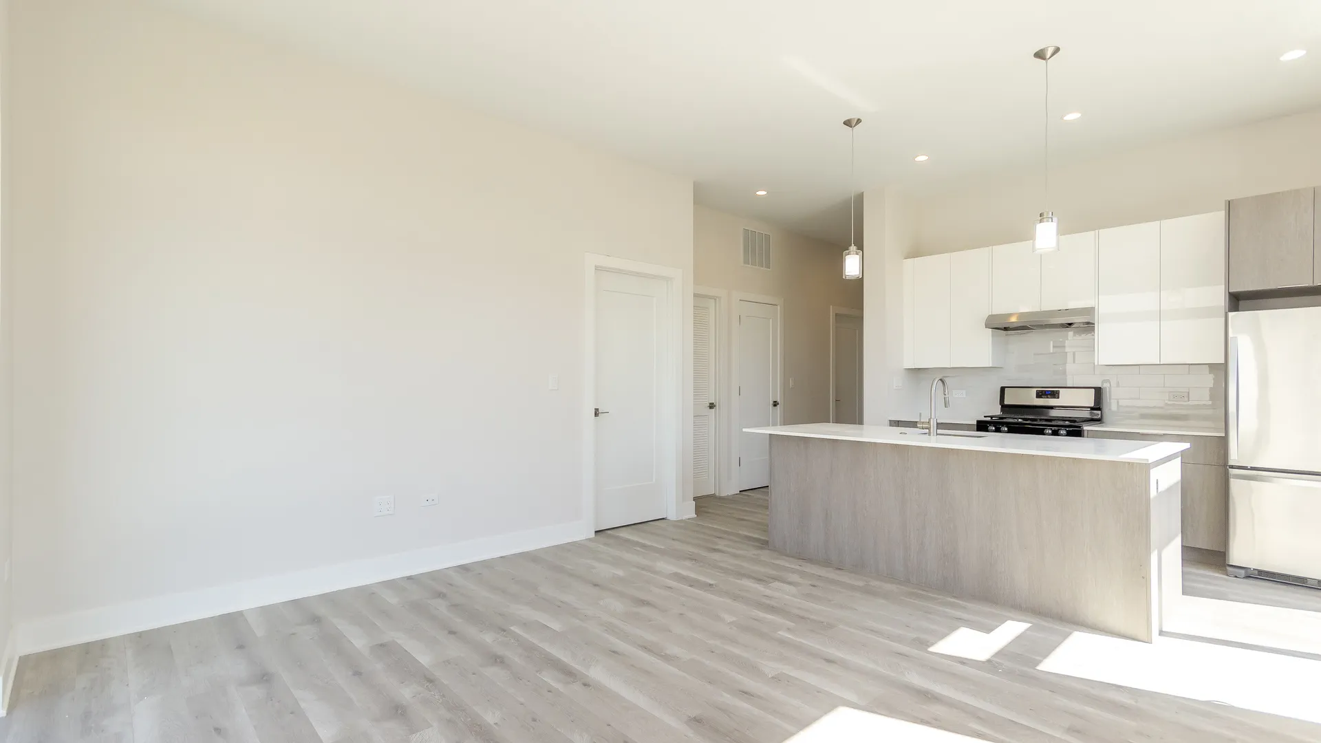 662 N Sangamon St, ,  60642, USA 60642-unit#301-Chicago-IL