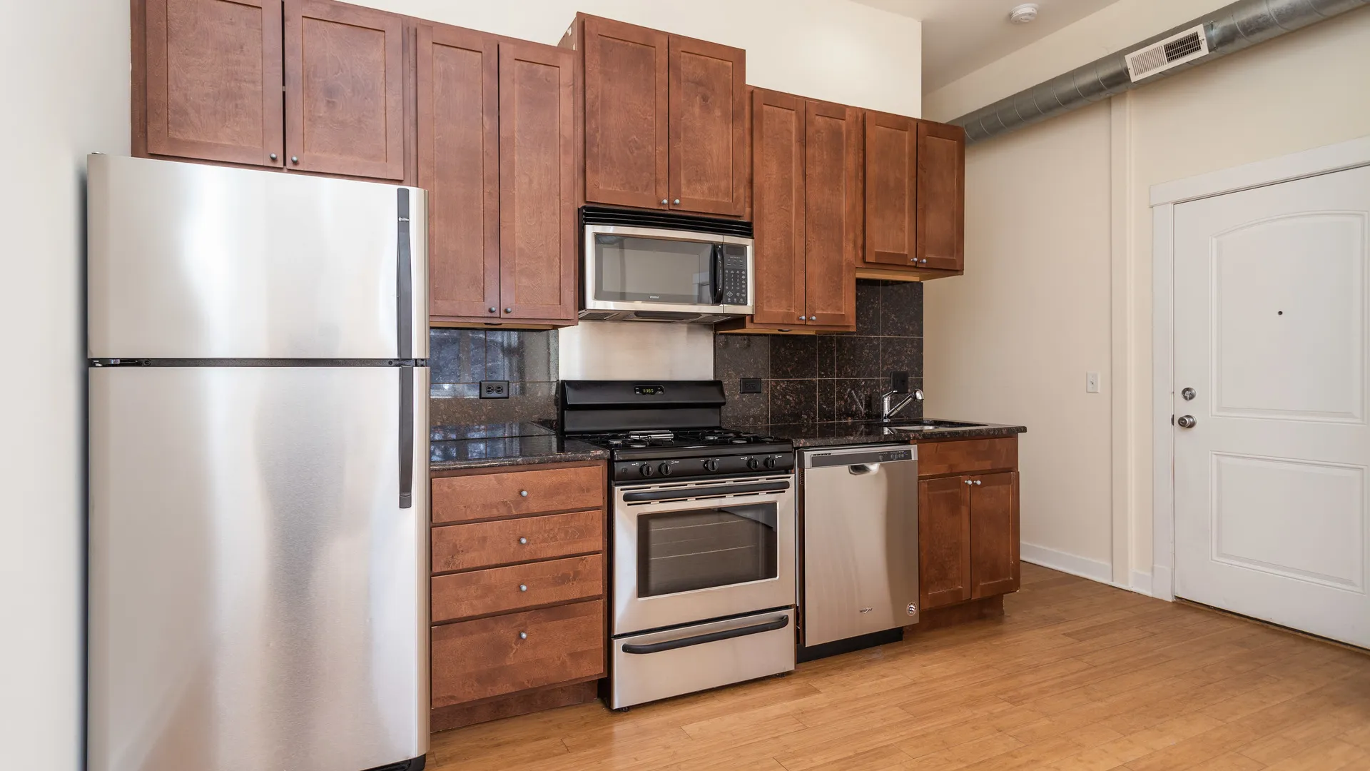 930 W Sheridan Rd, , 60613, USA 60613-unit#2SW-Chicago-IL