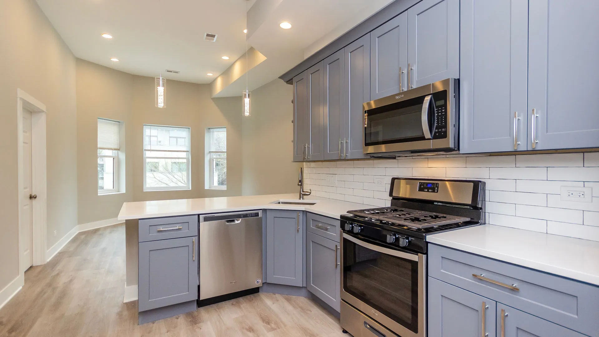 1055 N Wolcott Ave, , 60622, USA 60622-unit#2F-Chicago-IL