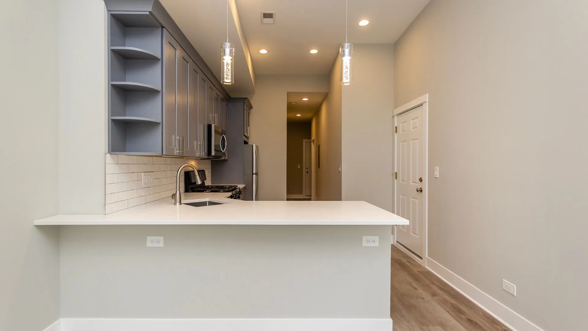 1055 N Wolcott Ave, , 60622, USA 60622-unit#2F-Chicago-IL