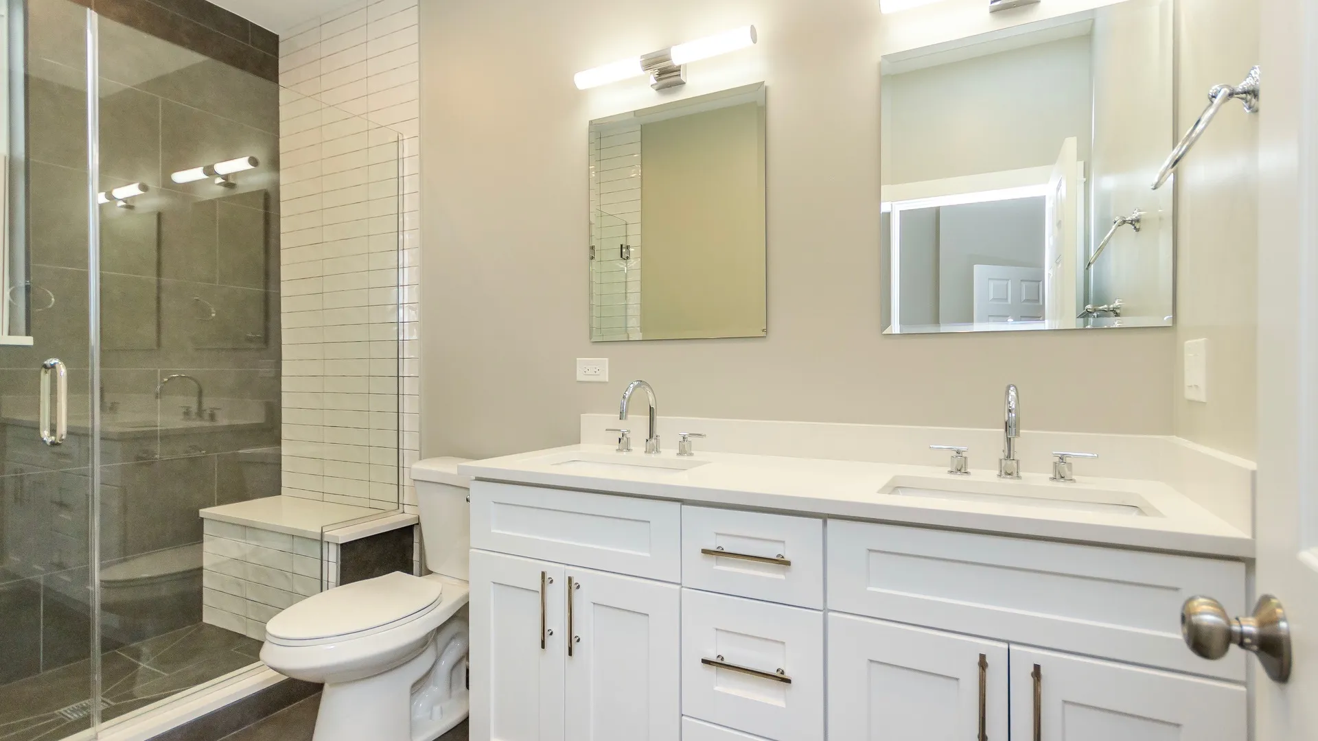 1055 N Wolcott Ave, , 60622, USA 60622-unit#2F-Chicago-IL