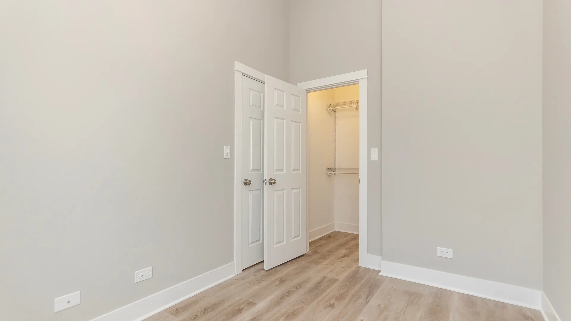 1055 N Wolcott Ave, , 60622, USA 60622-unit#2F-Chicago-IL
