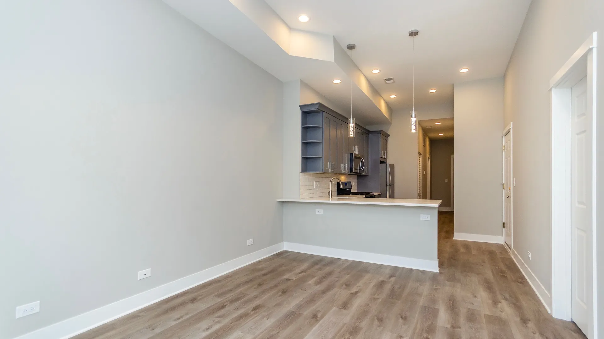 1055 N Wolcott Ave, , 60622, USA 60622-unit#2F-Chicago-IL