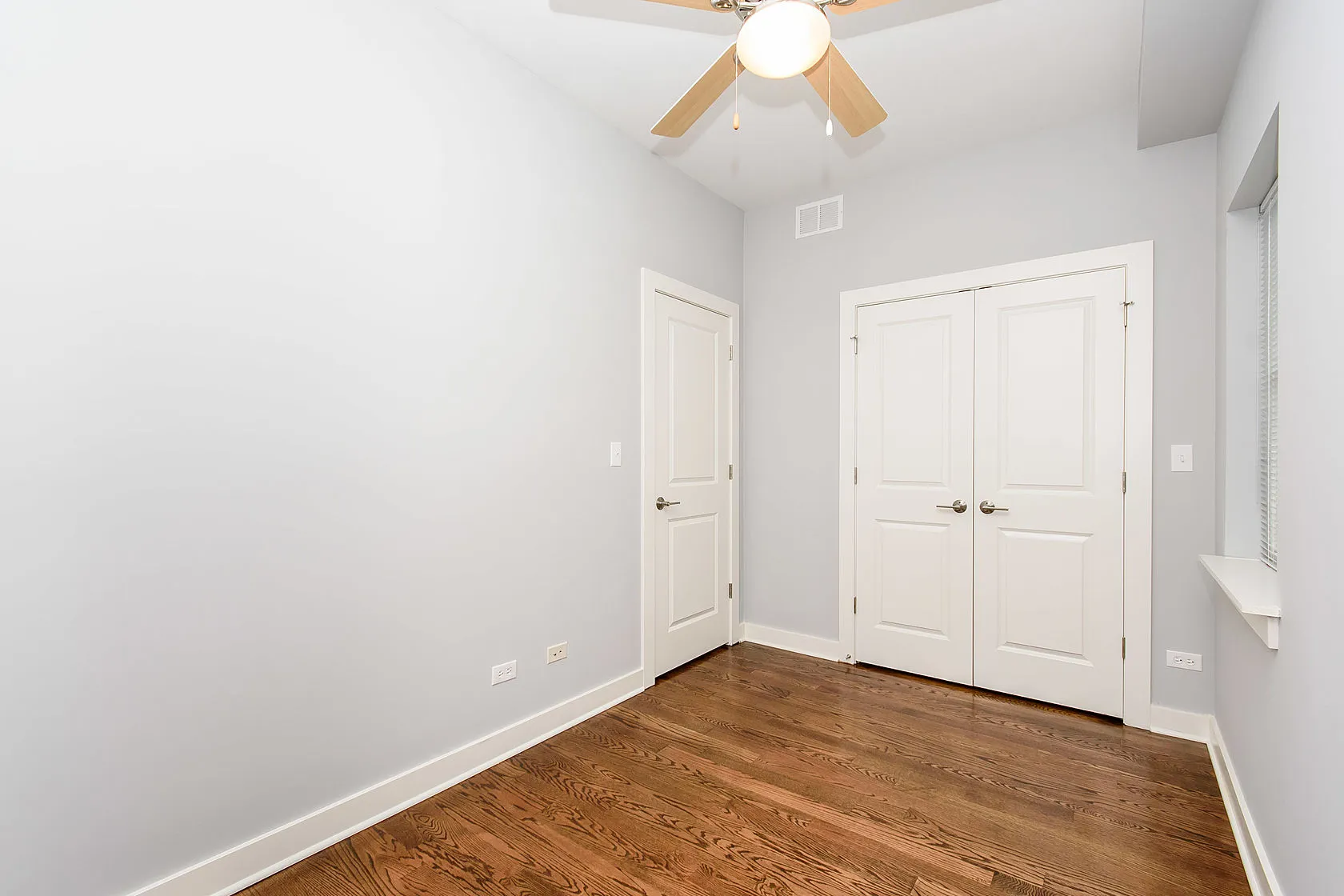 852 W Newport Ave, ,  60657, USA 60657-unit#3R-Chicago-IL