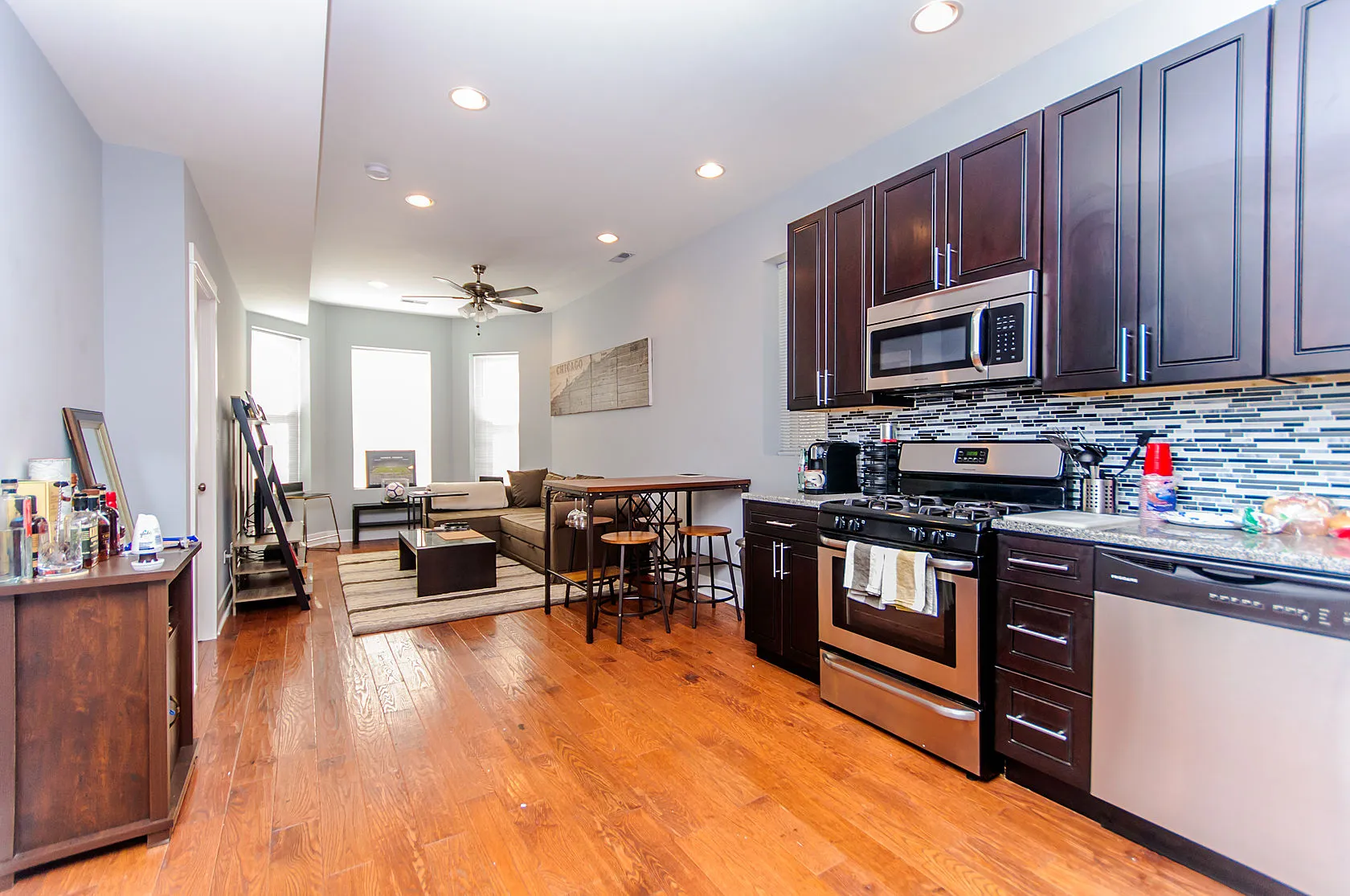 2342 W Augusta Blvd, ,  60622, USA 60622-unit#3F-Chicago-IL