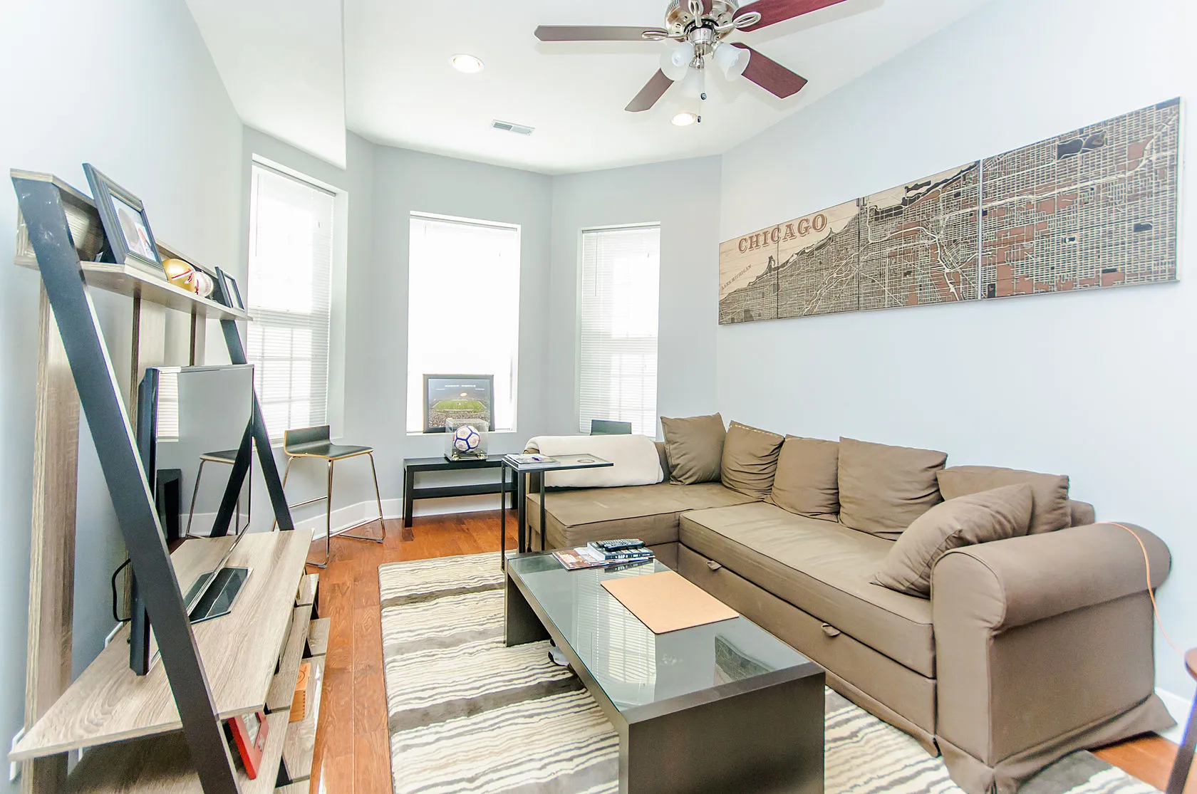 2342 W Augusta Blvd, ,  60622, USA 60622-unit#3F-Chicago-IL