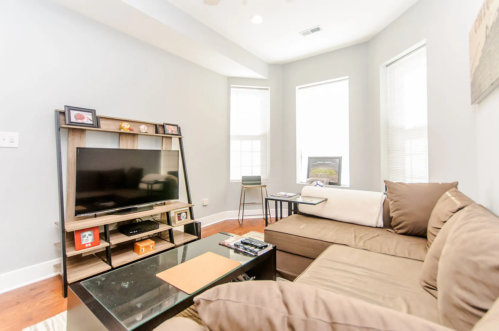 2342 W Augusta Blvd, ,  60622, USA 60622-unit#3F-Chicago-IL