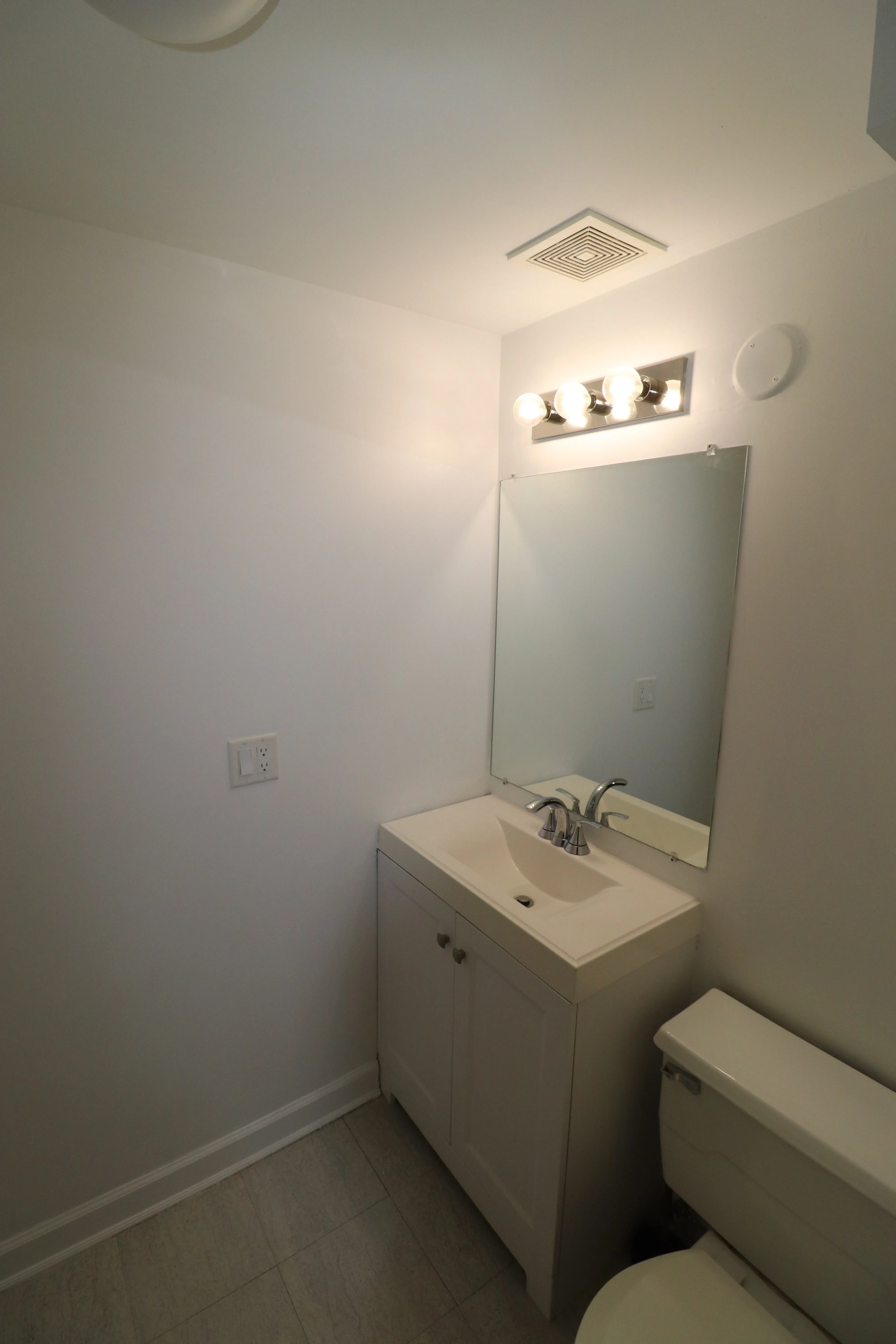 2546 N Southport Ave, ,  60614, USA 60614-unit#2R-Chicago-IL