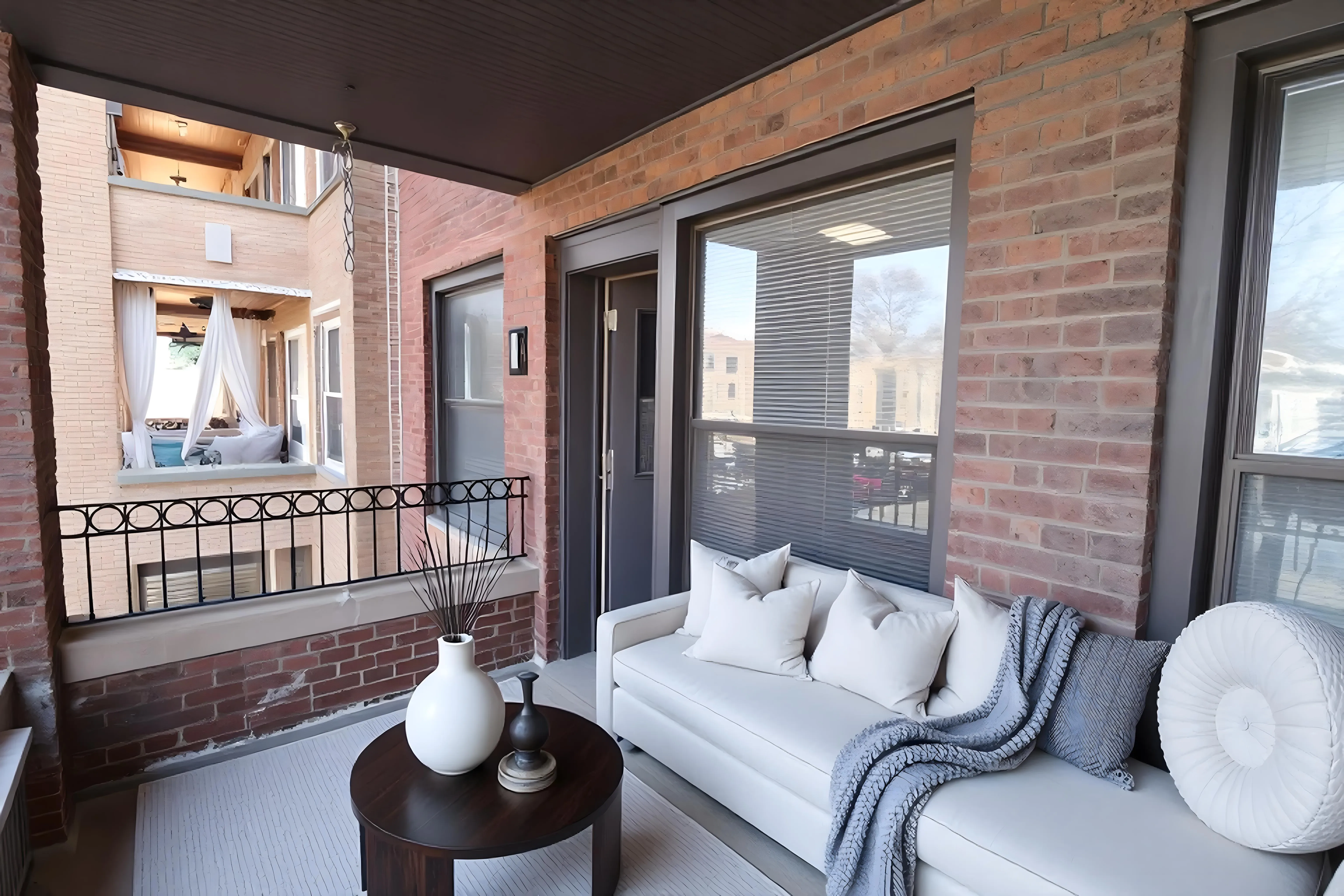 1235 W Granville Ave, ,  60660, USA 60660-unit#2E-Chicago-IL