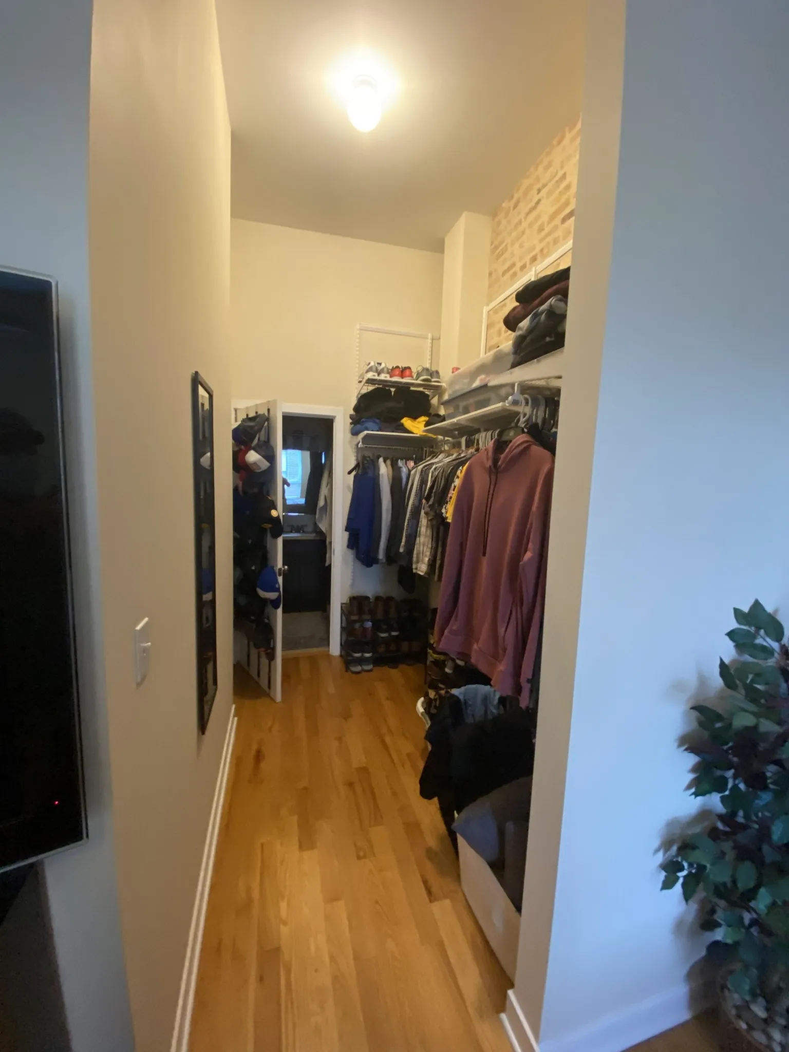 683 N Milwaukee Ave, ,  60642, USA 60642-unit#305-Chicago-IL
