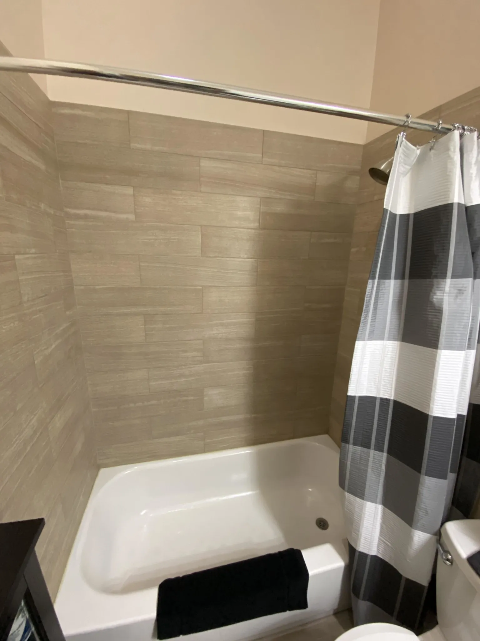 683 N Milwaukee Ave, ,  60642, USA 60642-unit#305-Chicago-IL