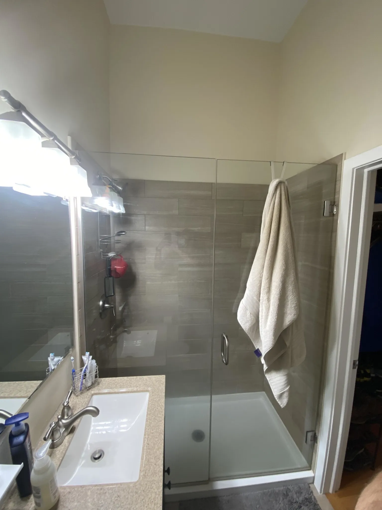 683 N Milwaukee Ave, ,  60642, USA 60642-unit#305-Chicago-IL