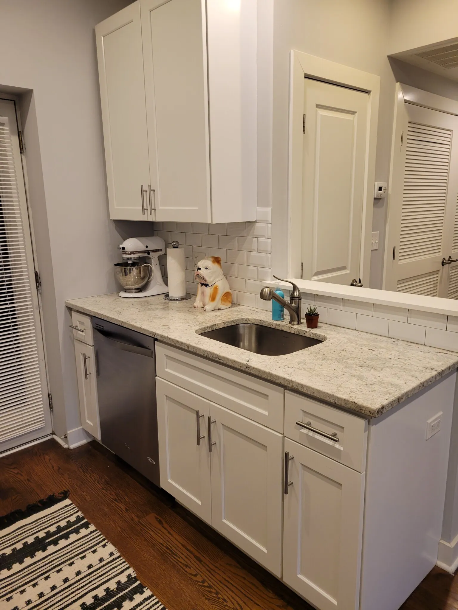 852 W Newport Ave, , 60657, USA 60657-unit#1F-Chicago-IL