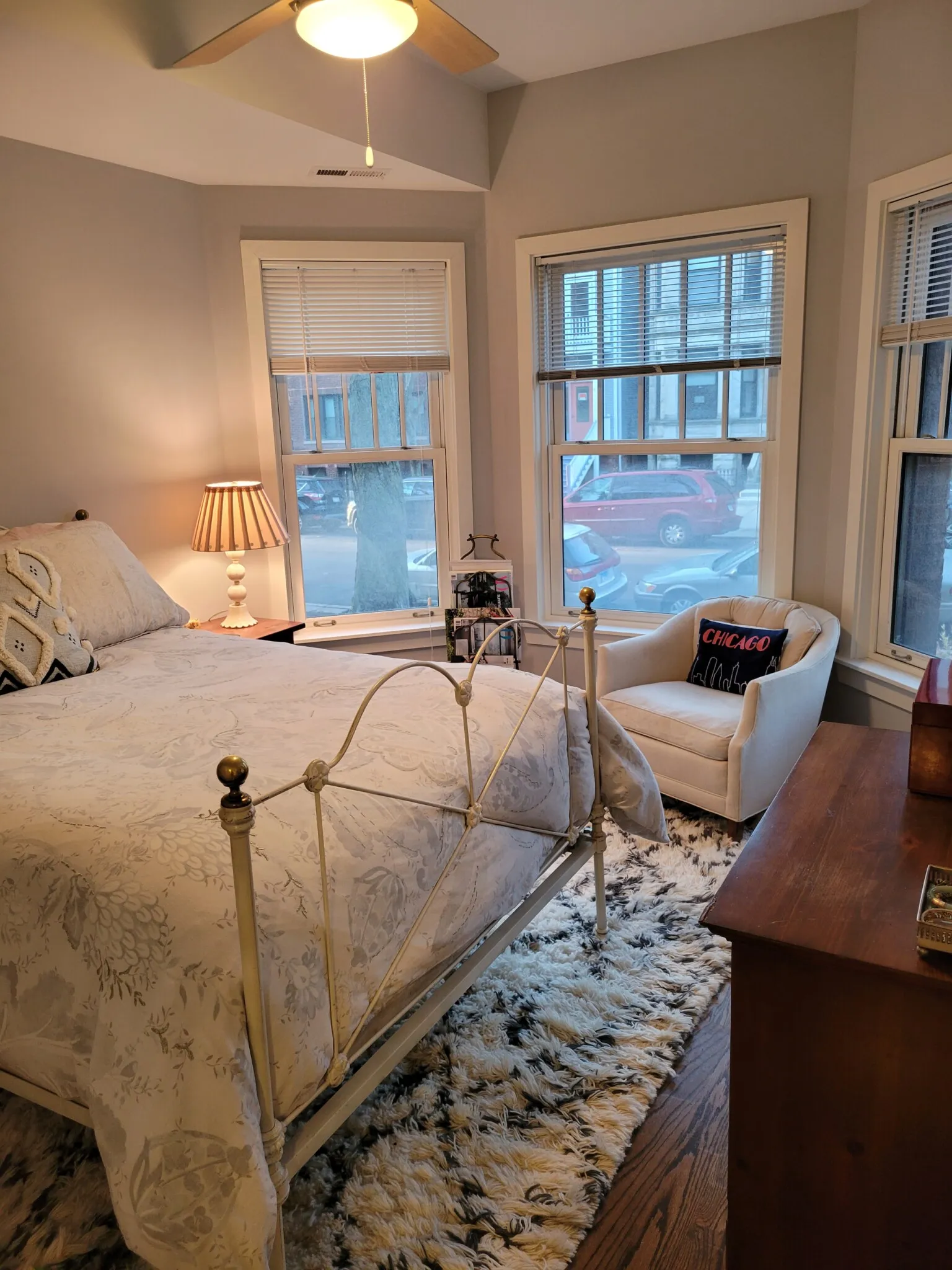 852 W Newport Ave, , 60657, USA 60657-unit#1F-Chicago-IL