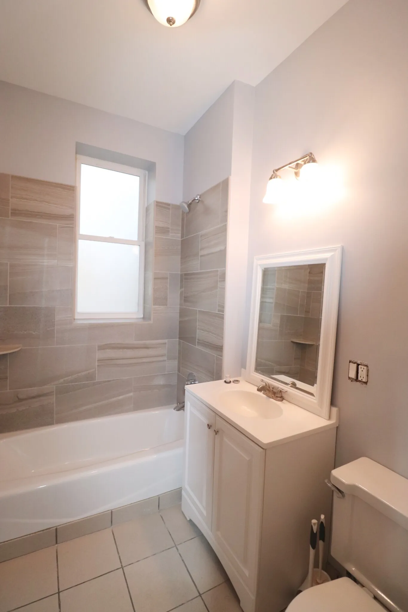 2101 W Evergreen Ave, , 60622, USA 60622-unit#1R-Chicago-IL