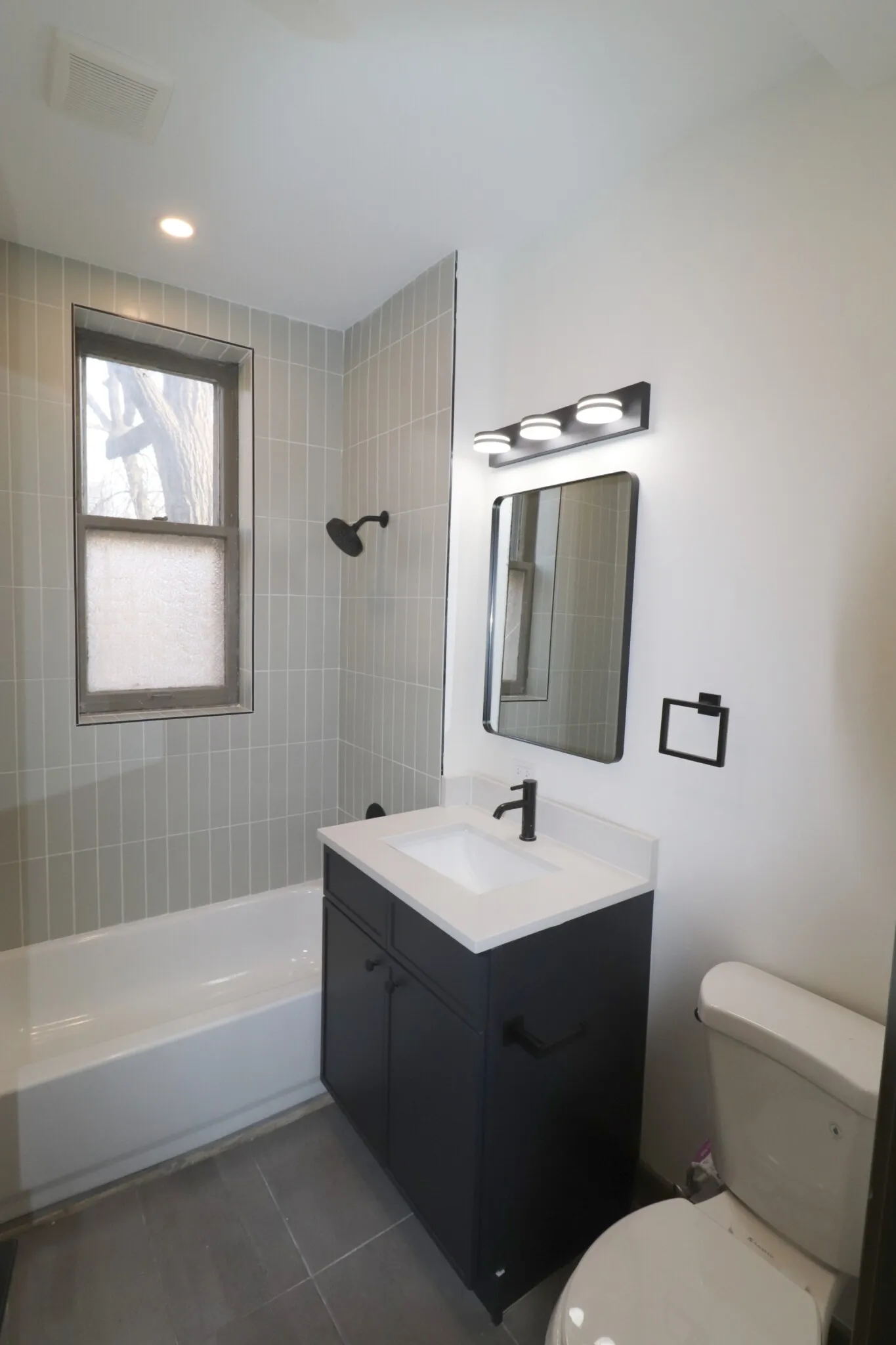 2101 W Evergreen Ave, ,  60622, USA 60622-unit#2R-Chicago-IL