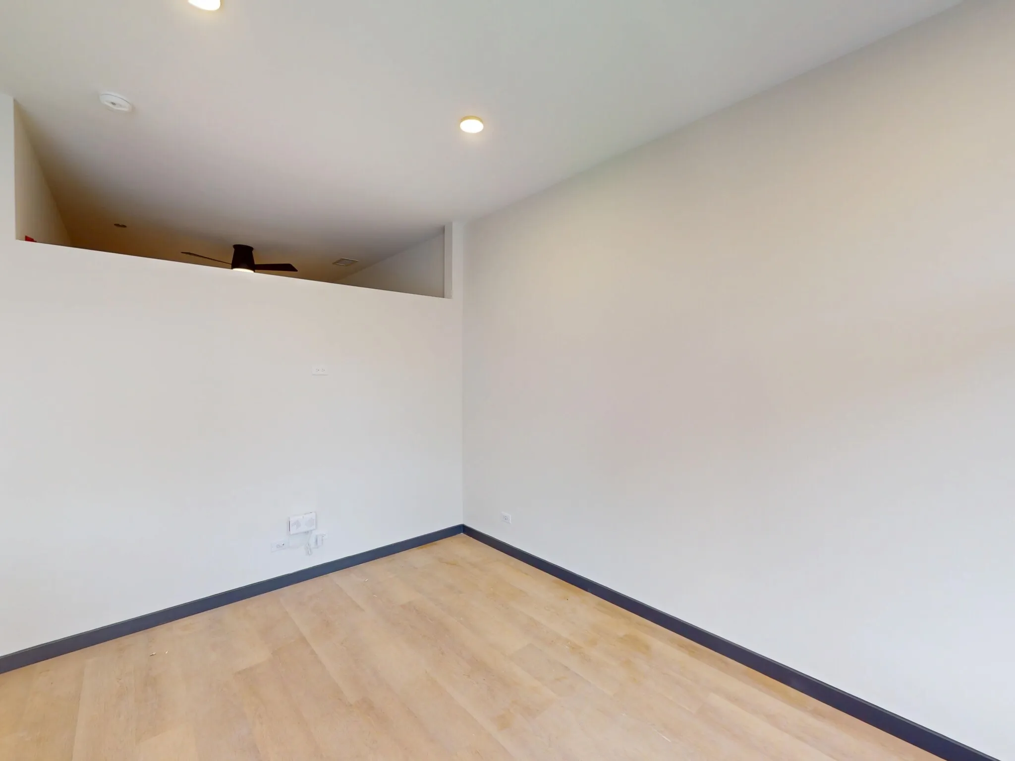 691 N Milwaukee Ave, ,  60642, USA 60642-unit#305-Chicago-IL