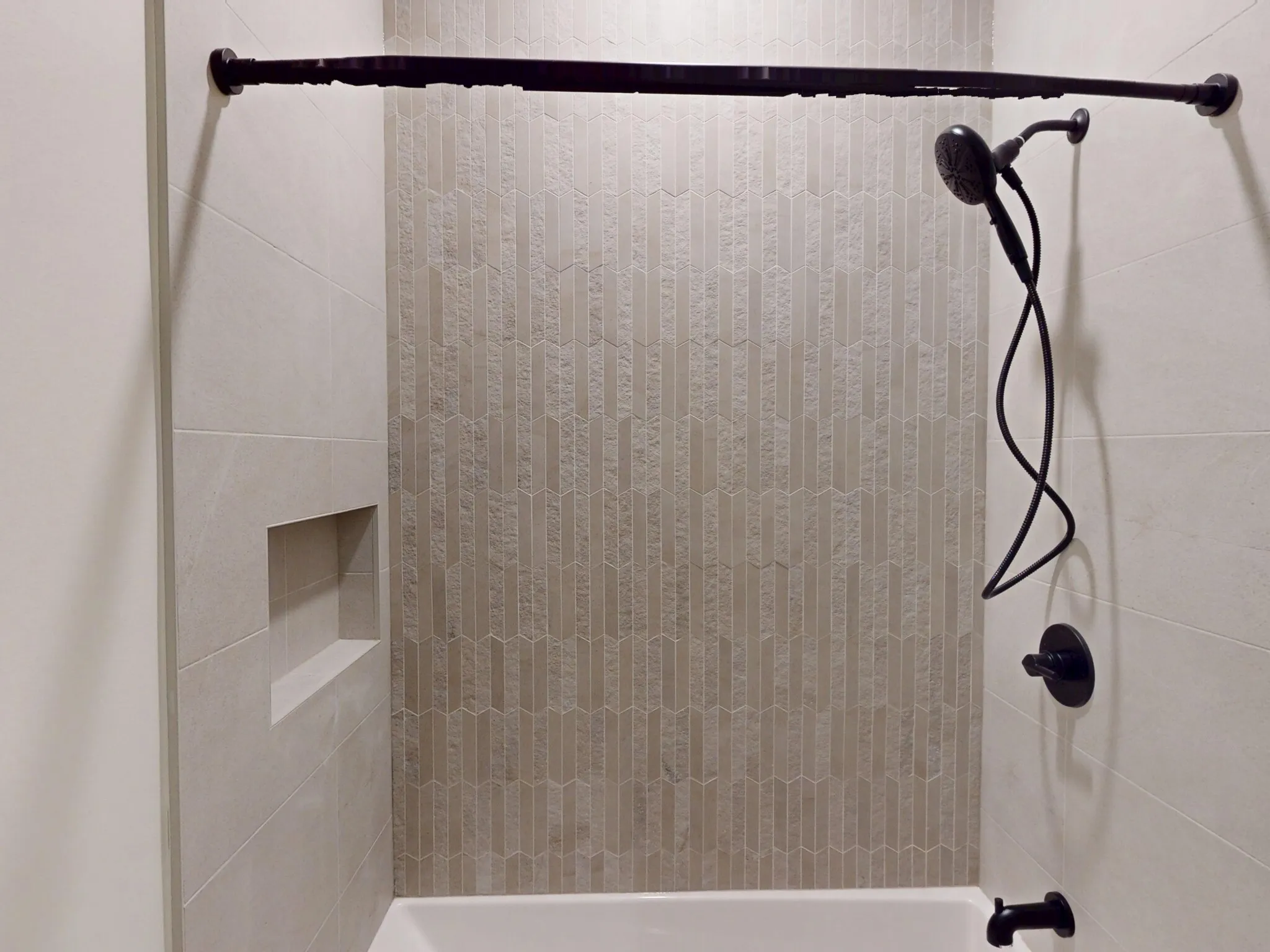 691 N Milwaukee Ave, ,  60642, USA 60642-unit#203-Chicago-IL