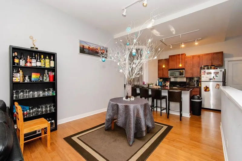 930 W Sheridan Rd, , 60613, USA 60613-unit#1SW-Chicago-IL