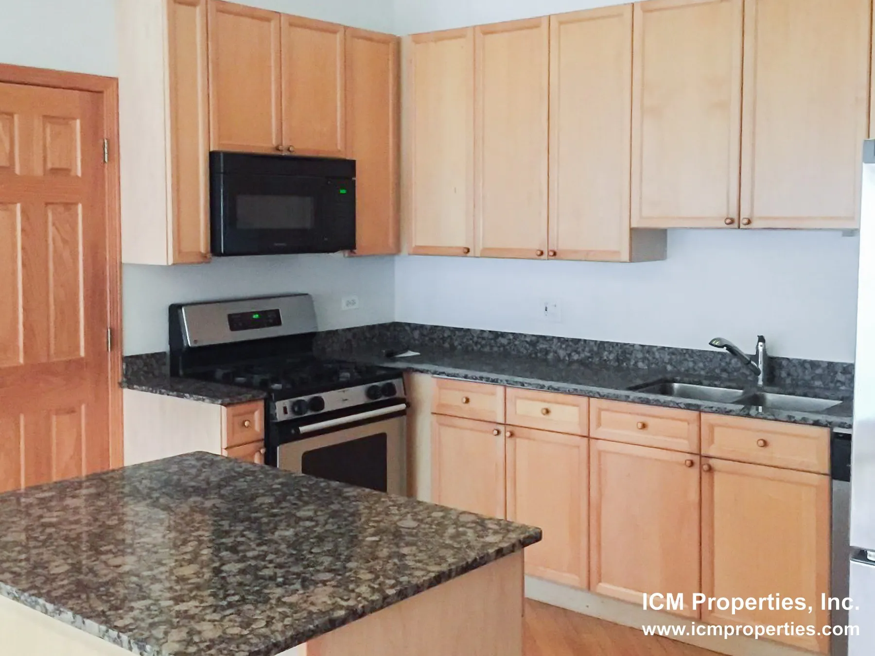 2531 N Southport Ave, ,  60614, USA 60614-unit#2531-4S-Chicago-IL