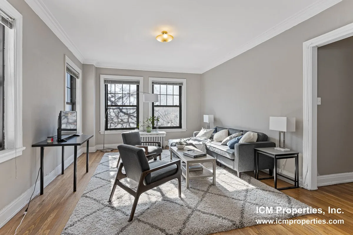 540 W Briar Pl, , 60657, USA 60657-unit#540-2A-Chicago-IL