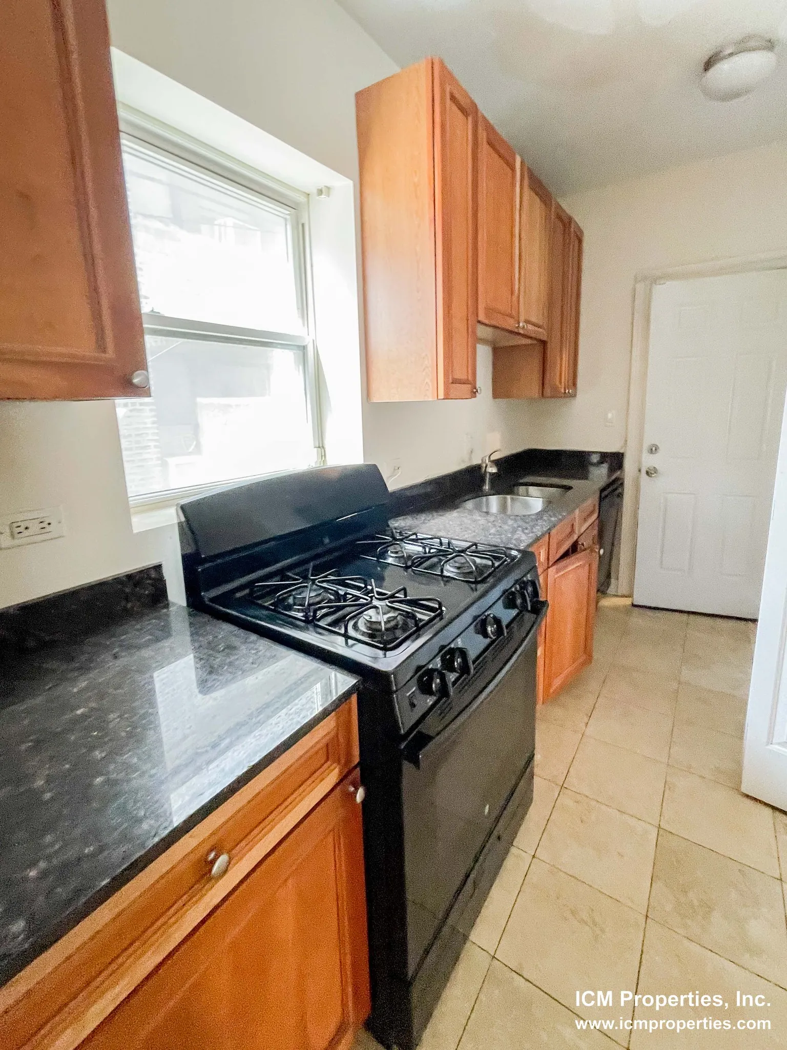 3912 N Pine Grove Ave, ,  60613, USA 60613-unit#3918-1-Chicago-IL