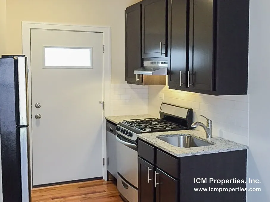 512 W Cornelia Ave, ,  60657, USA 60657-unit#520-311-Chicago-IL