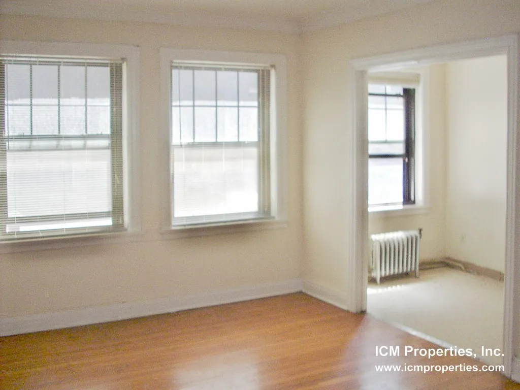 540 W Briar Pl, , 60657, USA 60657-unit#540-2B-Chicago-IL