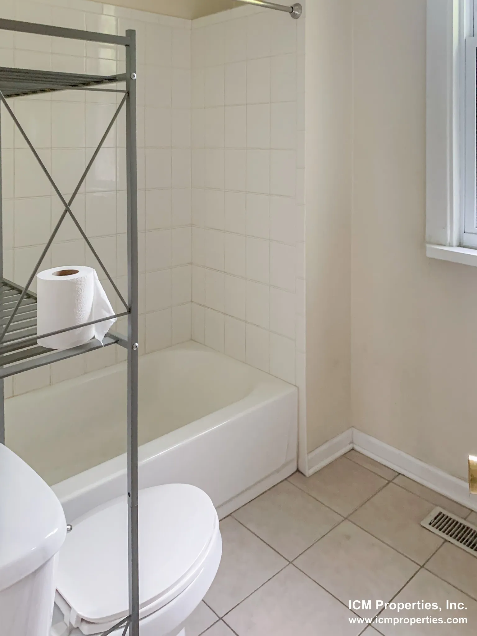 3250 N Lakewood Ave, ,  60657, USA 60657-unit#3250-CH1-Chicago-IL