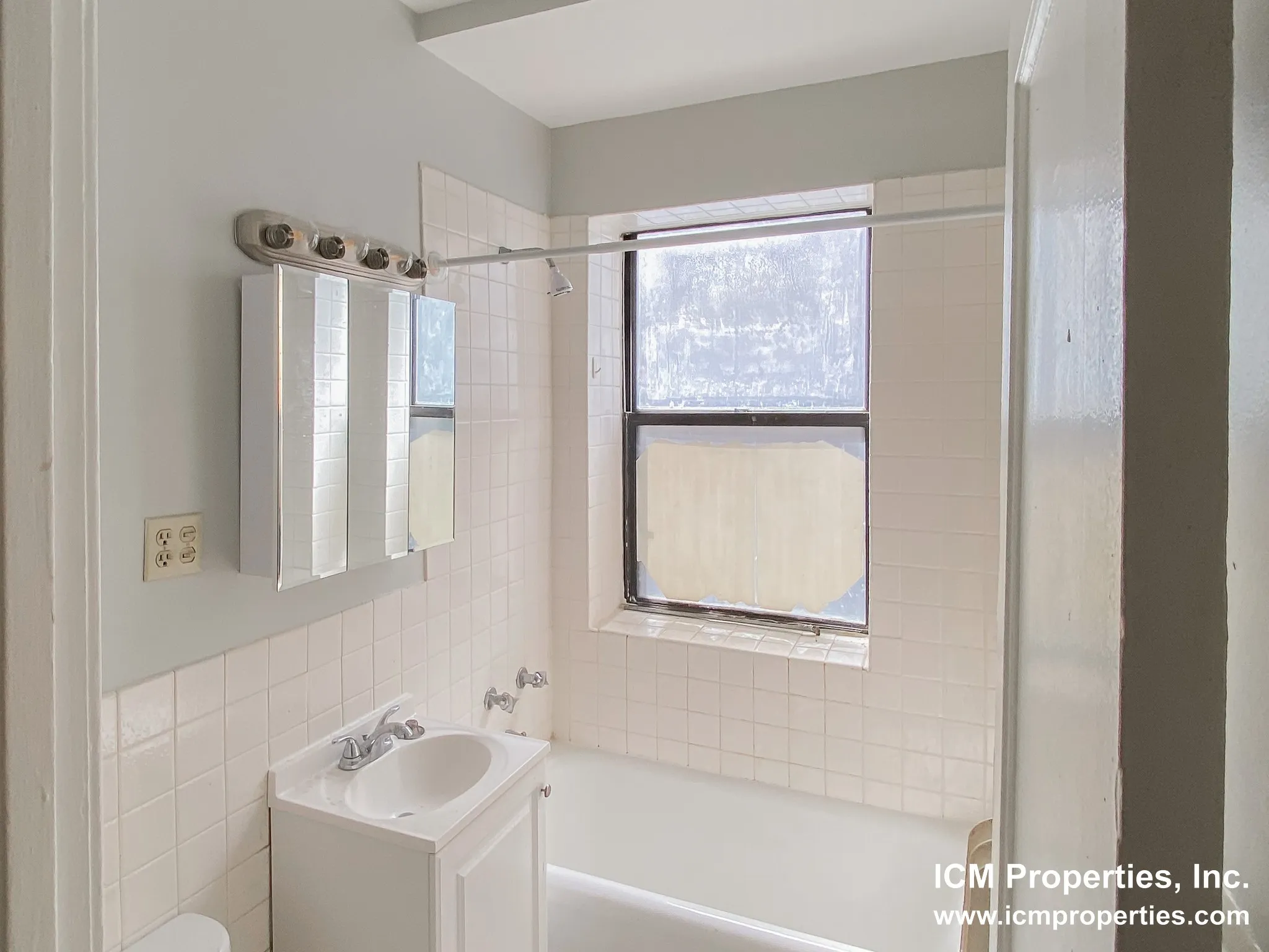 540 W Briar Pl, , 60657, USA 60657-unit#540-7H-Chicago-IL