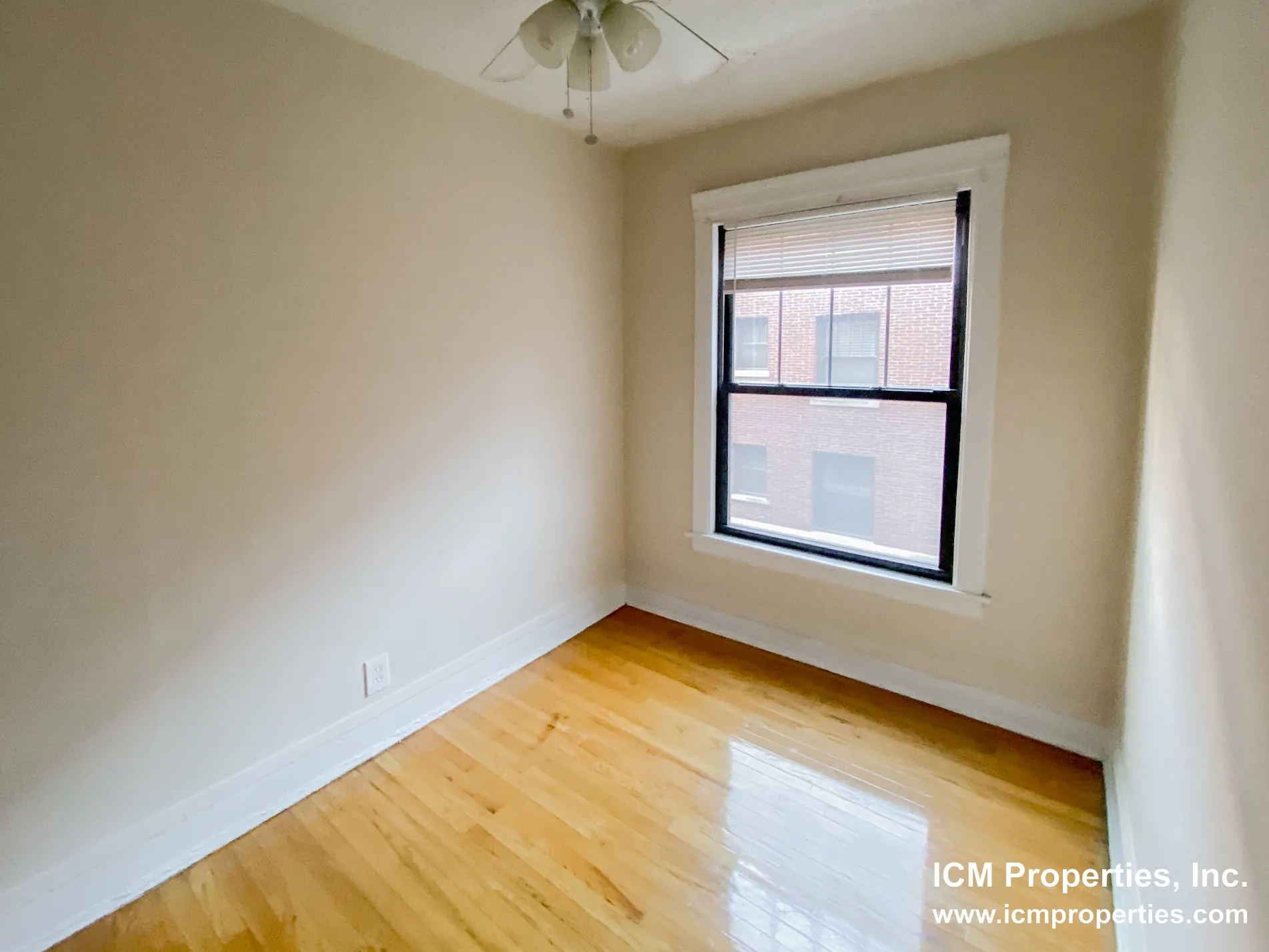 512 W Cornelia Ave, ,  60657, USA 60657-unit#516-207-Chicago-IL