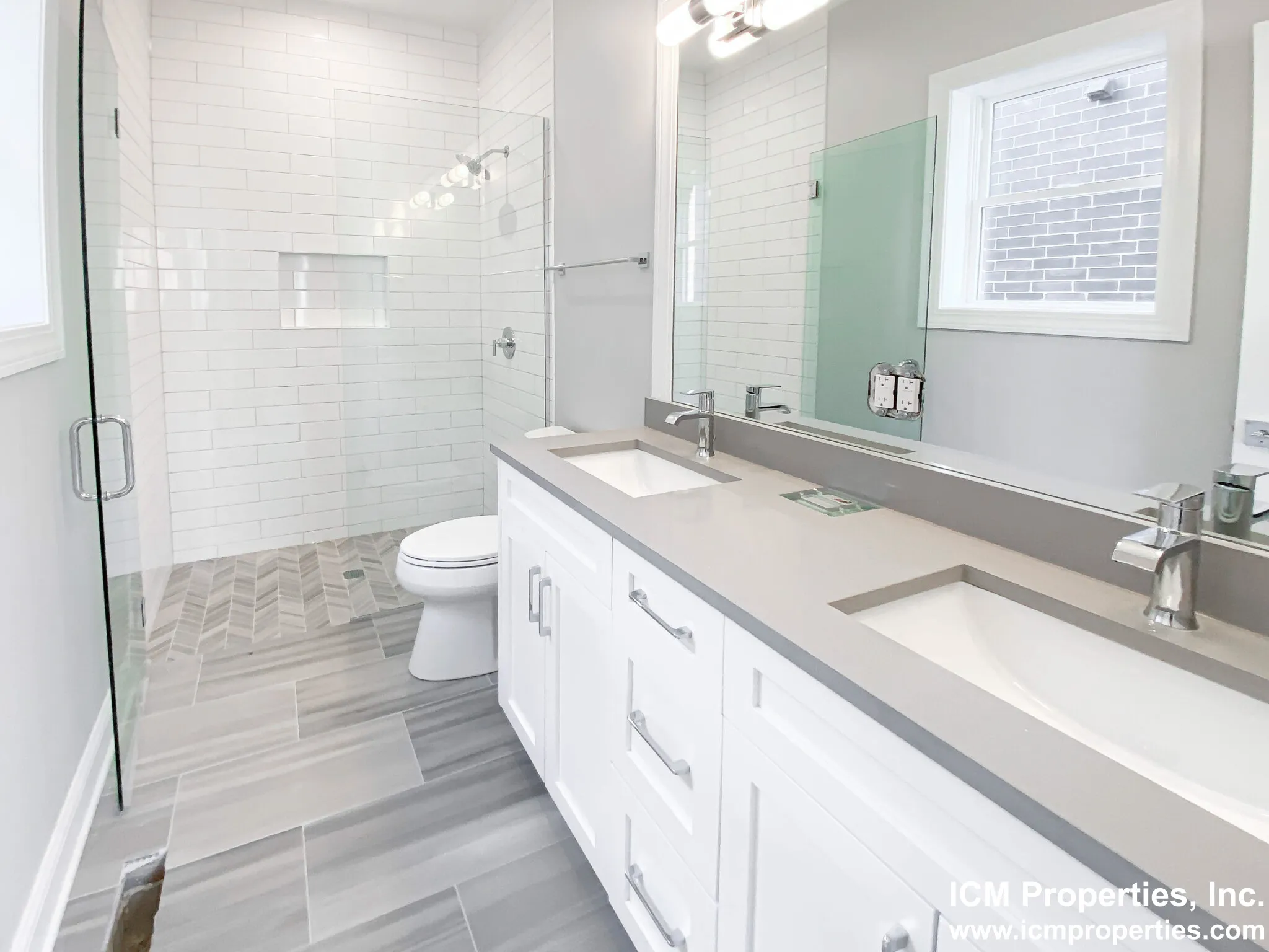 3343 N Kenmore Ave, ,  60657, USA 60657-unit#3343-3S FP-Chicago-IL