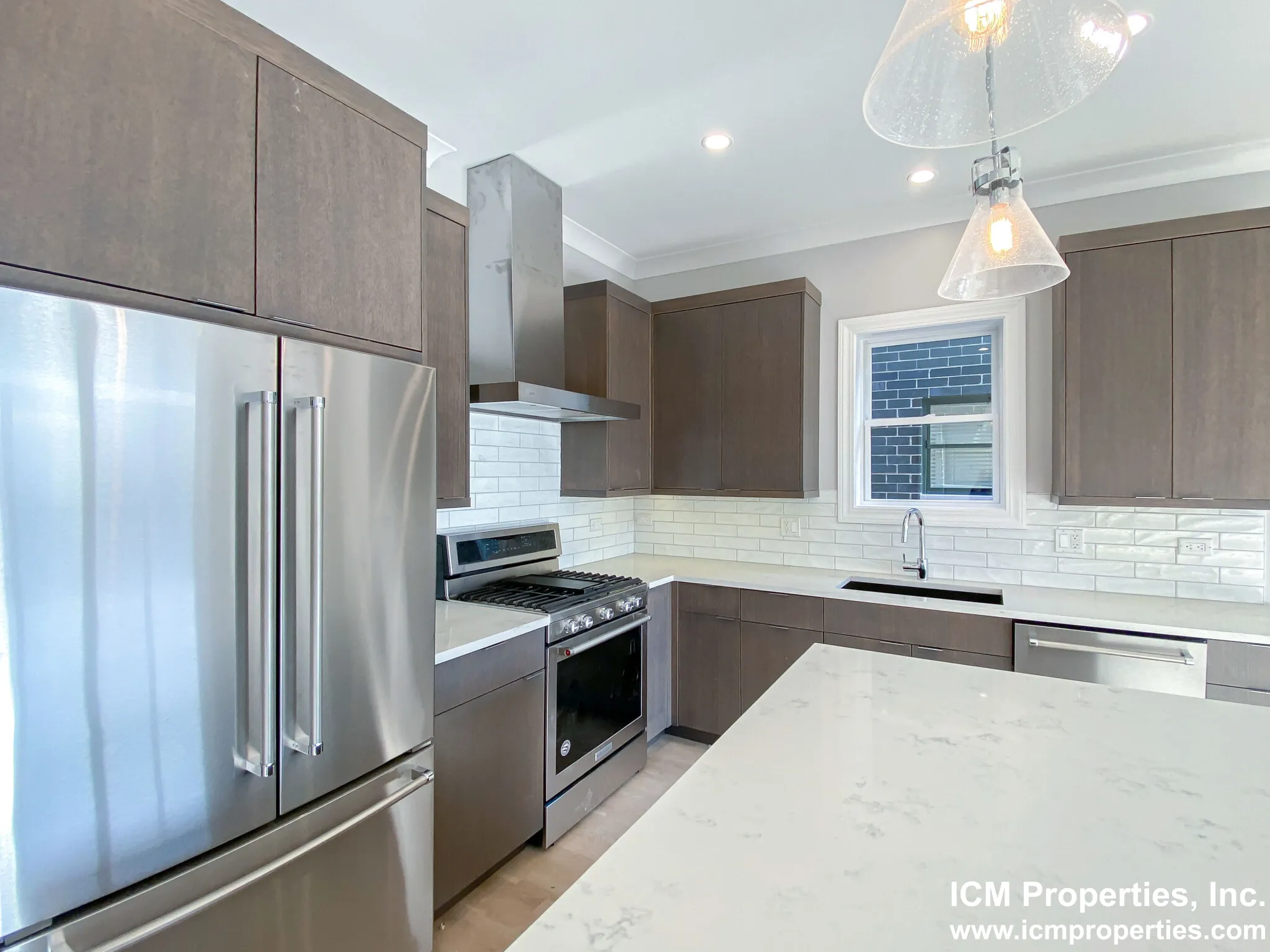 3343 N Kenmore Ave, ,  60657, USA 60657-unit#3343-3S FP-Chicago-IL