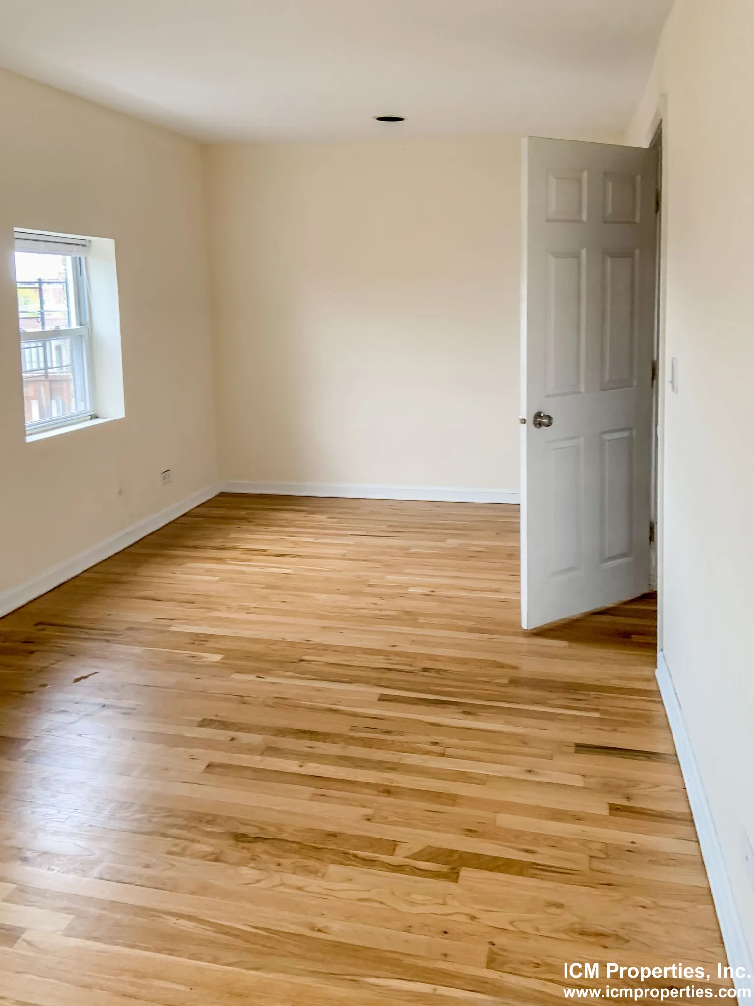 2318 N Southport Ave, ,  60614, USA 60614-unit#2318-3R-Chicago-IL