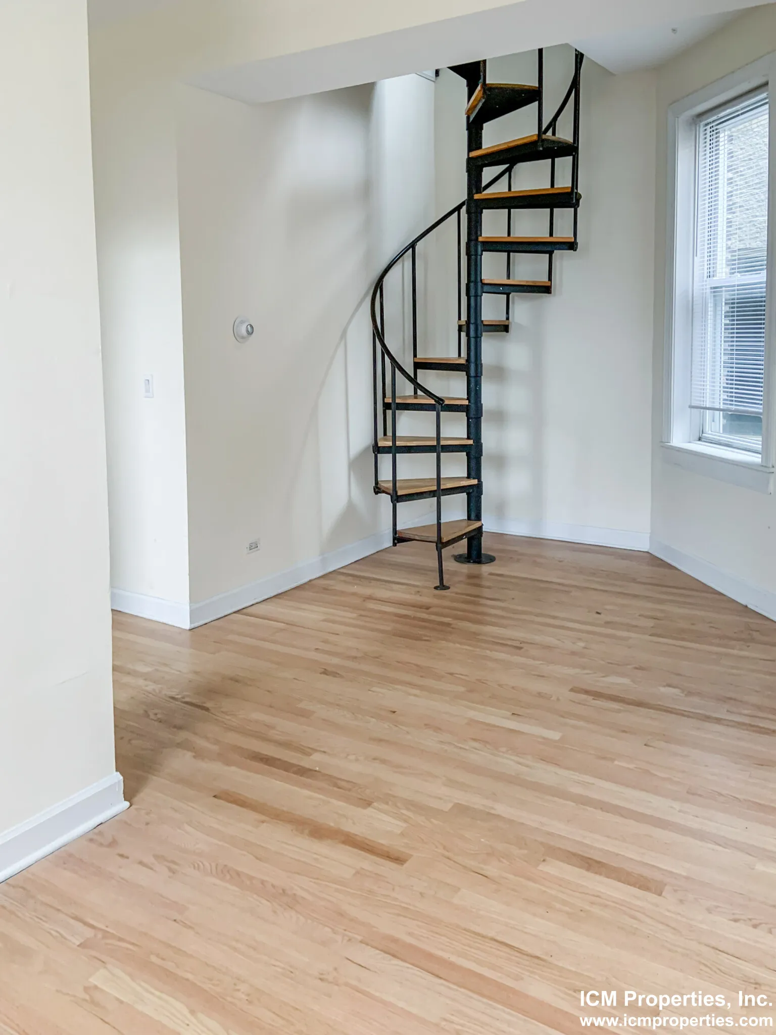 2318 N Southport Ave, ,  60614, USA 60614-unit#2318-3R-Chicago-IL