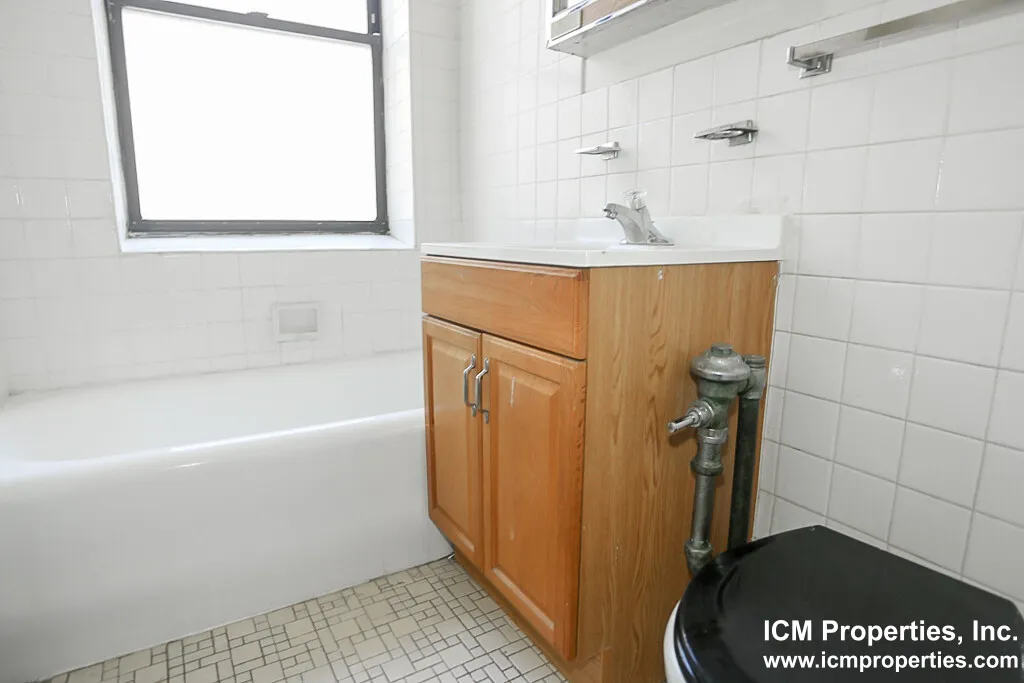 540 W Briar Pl, , 60657, USA 60657-unit#540-8C-Chicago-IL