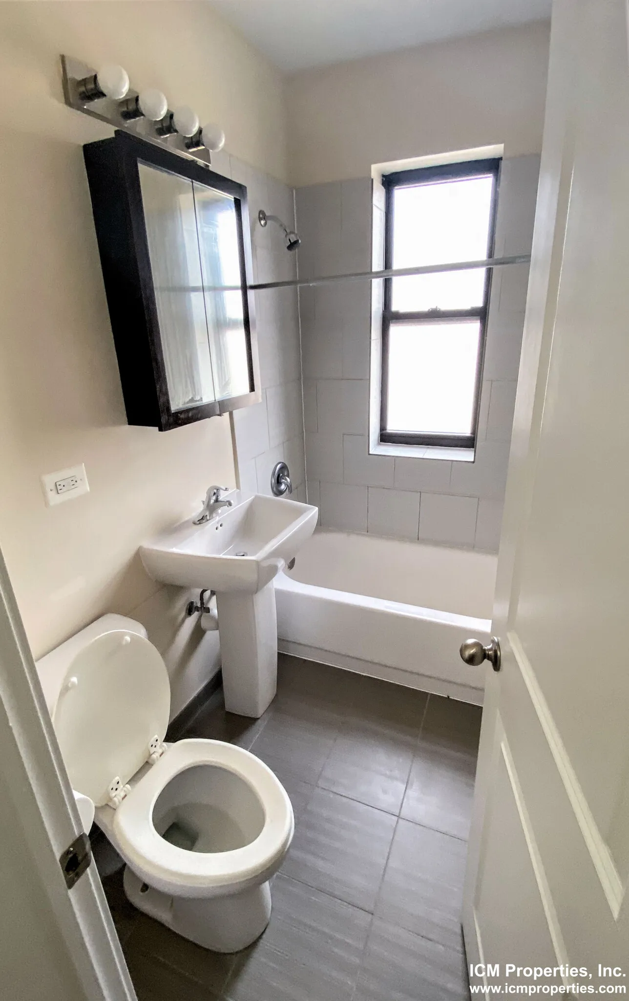 617 W Melrose St, , 60657, USA 60657-unit#619-C3-Chicago-IL