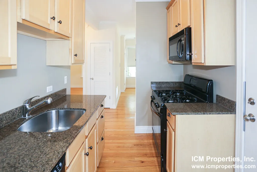 1210 W Waveland Ave, ,  60613, USA 60613-unit#1210WAV3-Chicago-IL