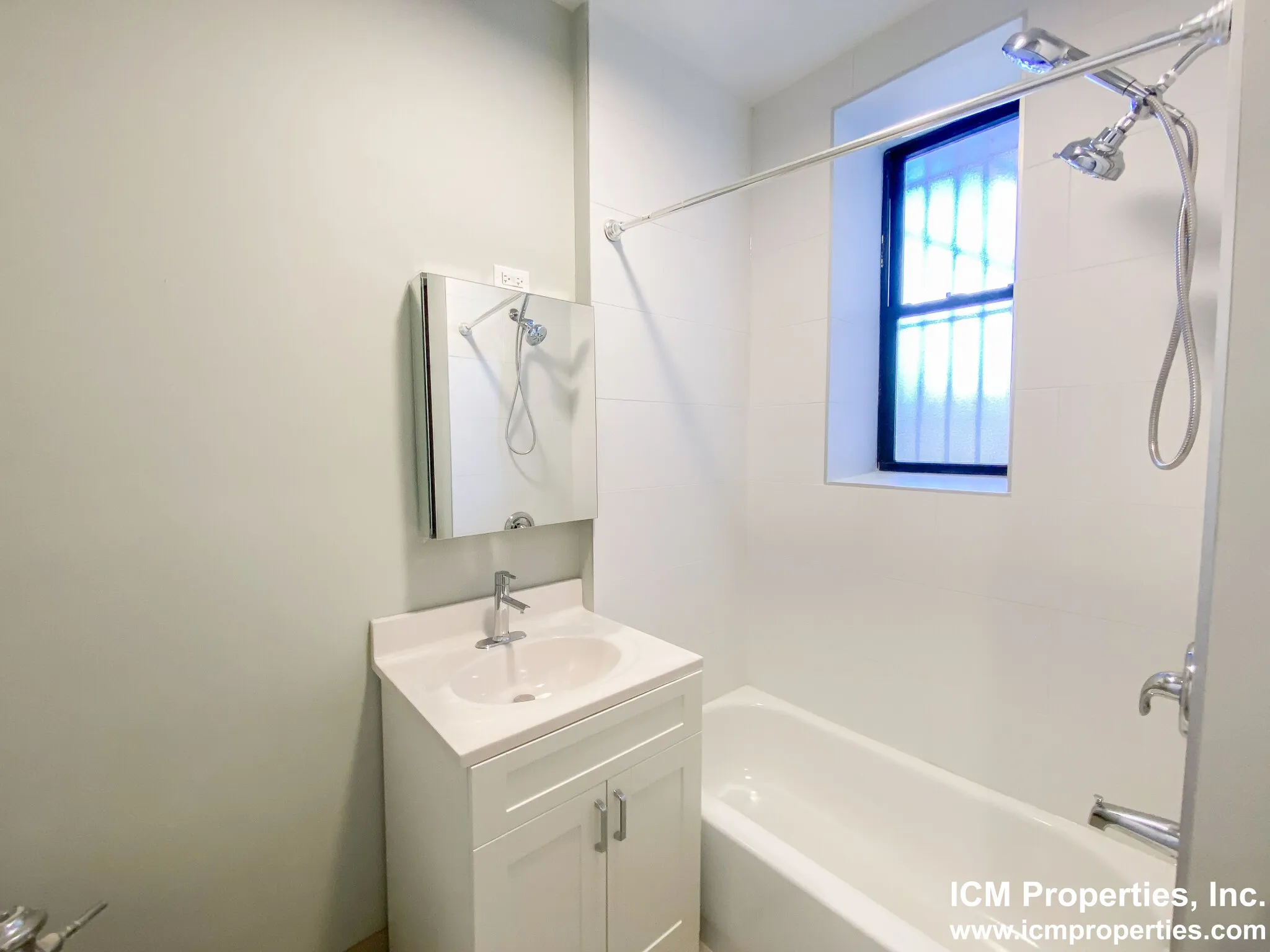 540 W Briar Pl, , 60657, USA 60657-unit#540-3A-Chicago-IL