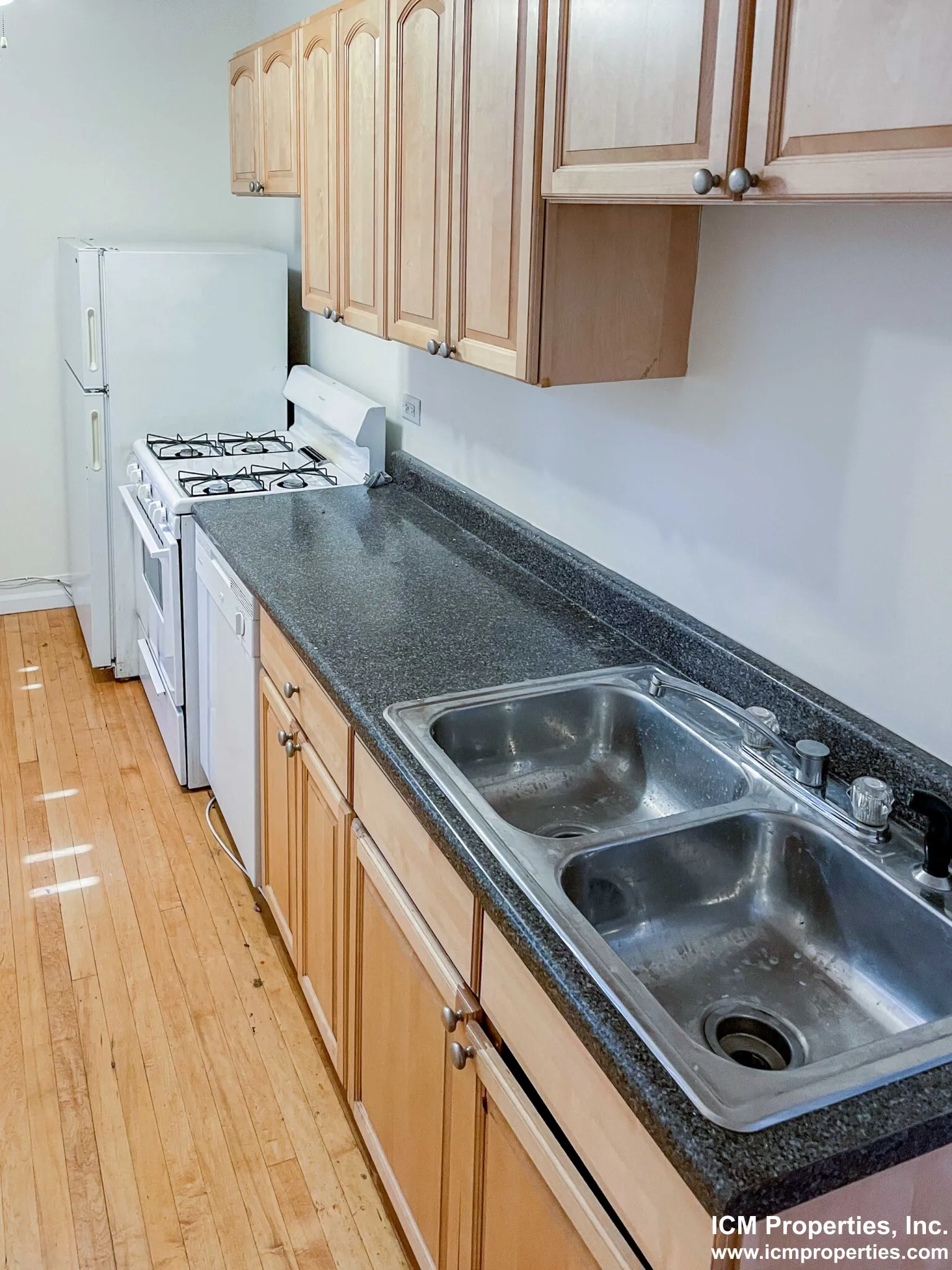 2200 W Foster Ave, ,  60625, USA 60625-unit#2200-2-Chicago-IL
