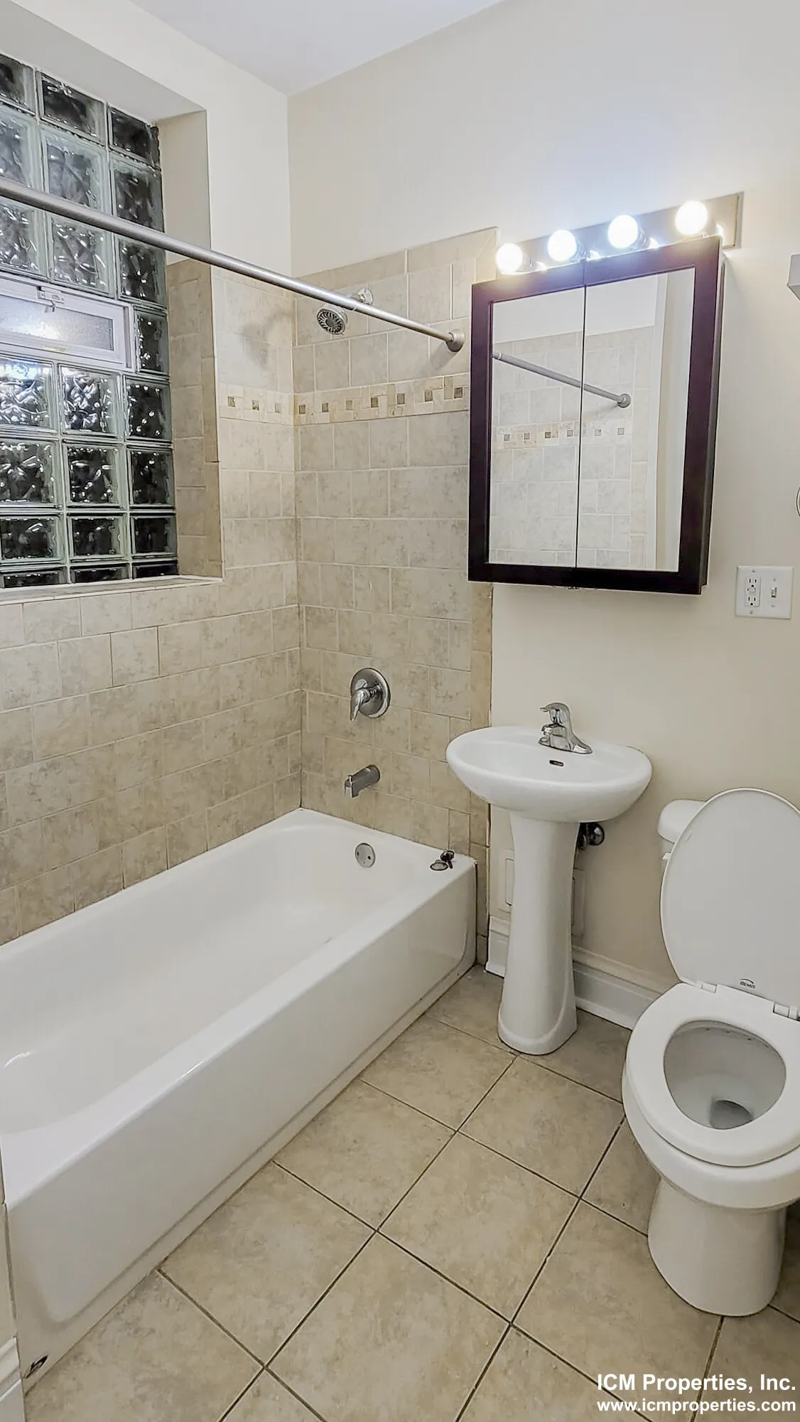 2876 N Clark St, ,  60657, USA 60657-unit#2876-1-Chicago-IL