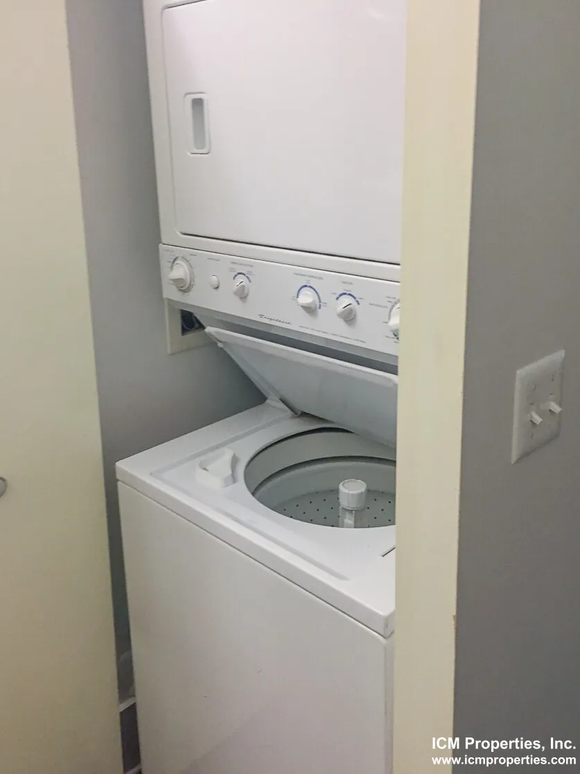 1849 W Cornelia Ave, ,  60657, USA 60657-unit#3455-2-Chicago-IL