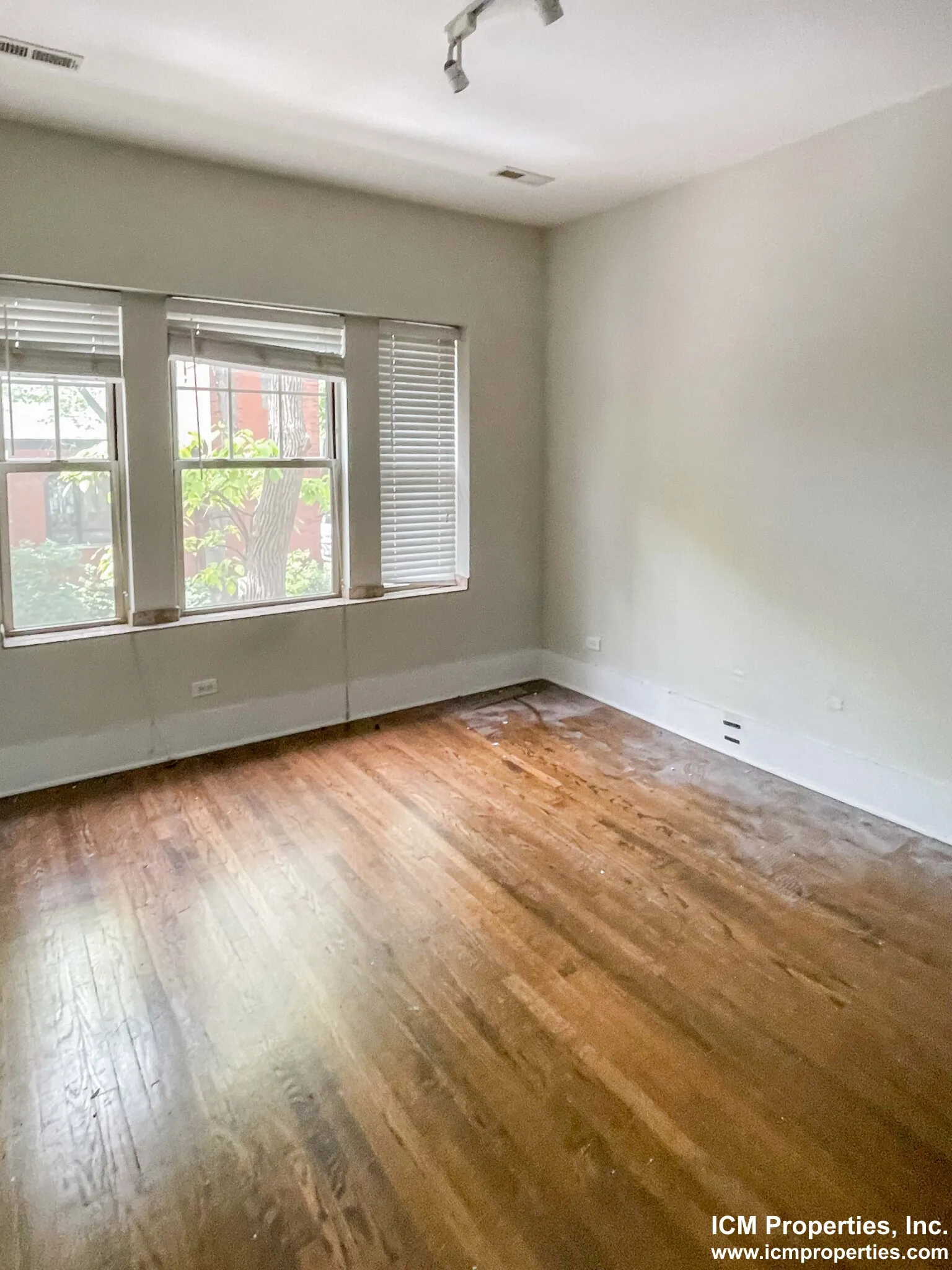 1849 W Cornelia Ave, ,  60657, USA 60657-unit#3455-2-Chicago-IL