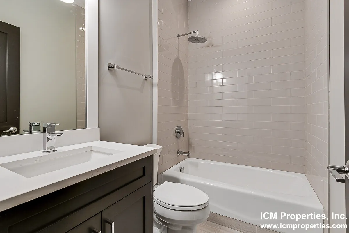 2319 N Southport Ave, ,  60614, USA 60614-unit#2319-1N-Chicago-IL